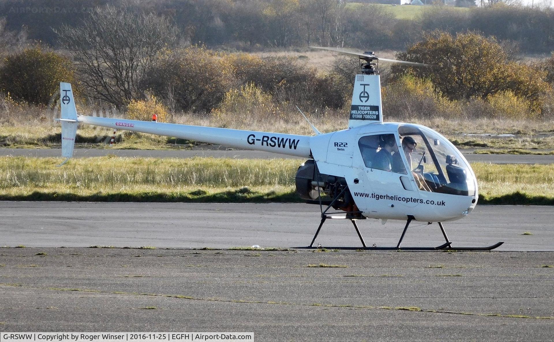 G-RSWW, 1991 Robinson R22 Beta C/N 1775, Visiting R-22.