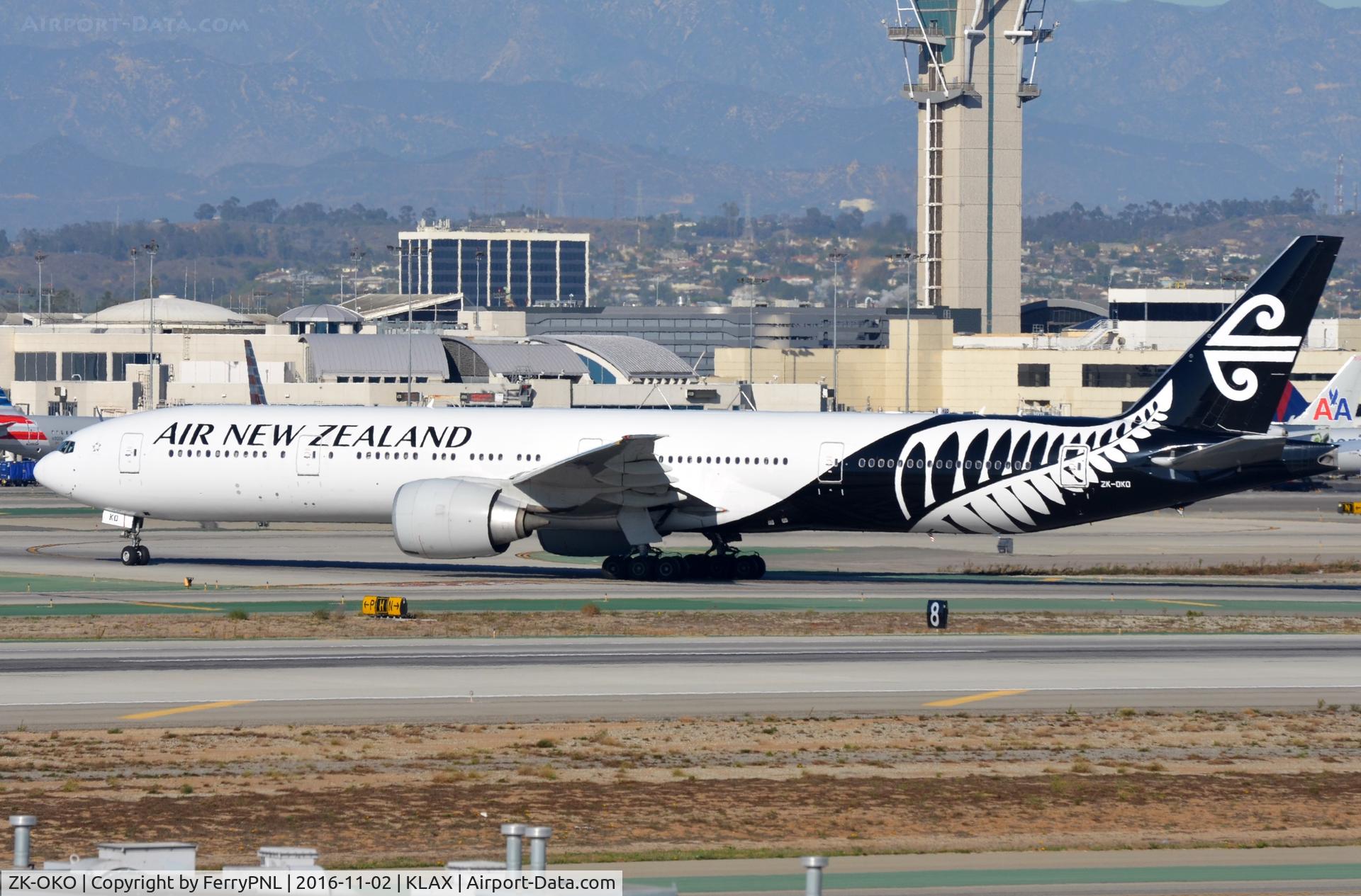 ZK-OKO, 2011 Boeing 777-306/ER C/N 38407, ANZ B773
