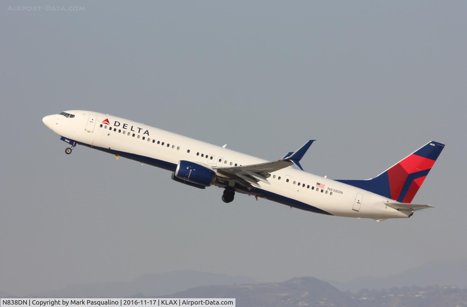 N838DN, 2015 Boeing 737-932/ER C/N 31949, Boeing 737-900ER