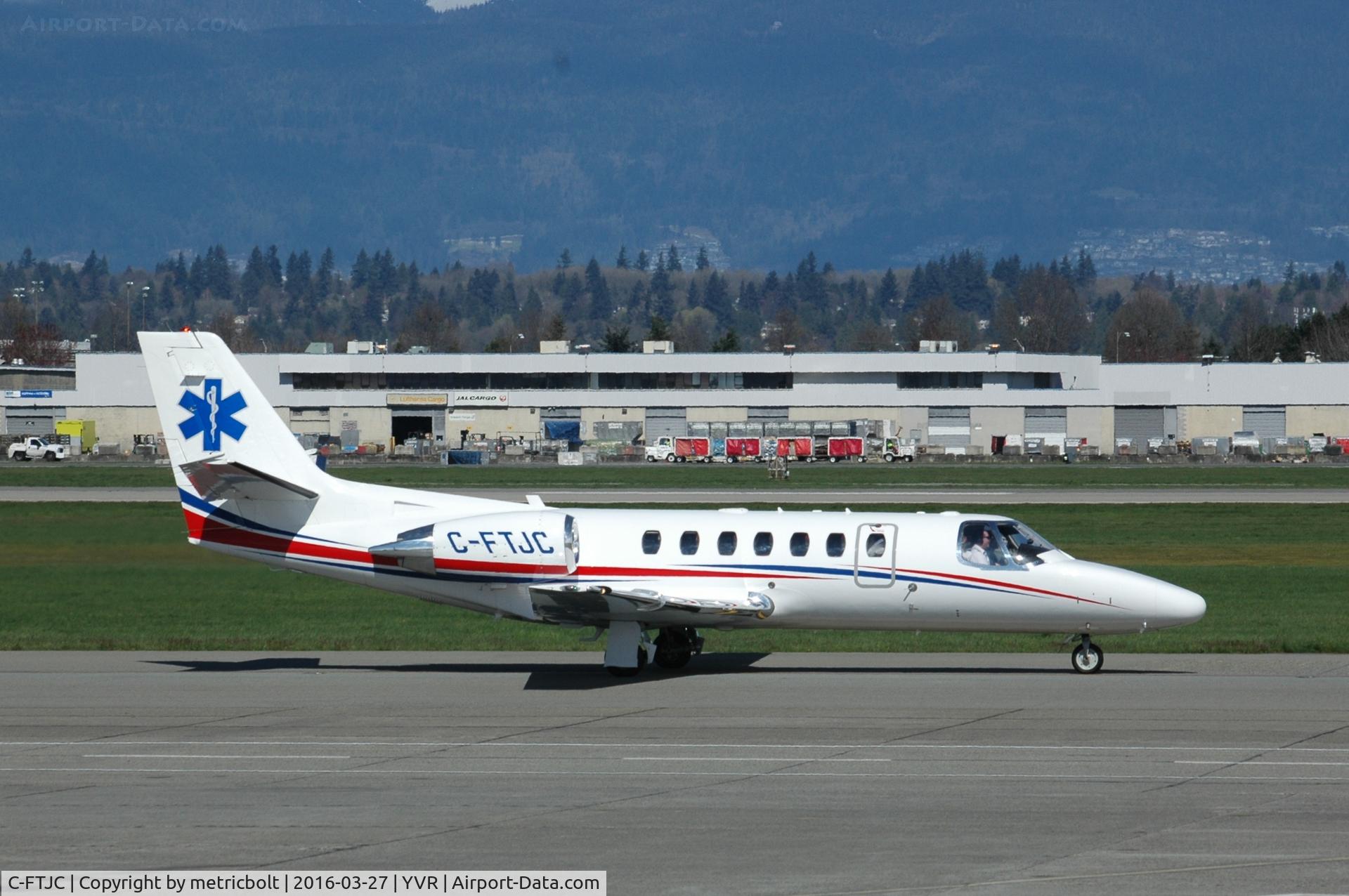 C-FTJC, 2000 Cessna 560 Citation Encore C/N 560-0544, Arrival at YVR South Terminal
