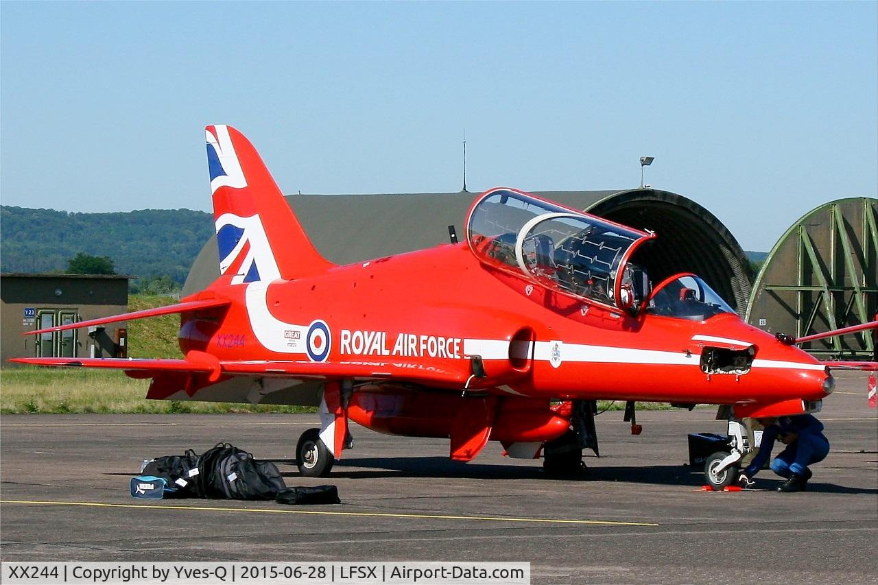 XX244, 1978 Hawker Siddeley Hawk T.1 C/N 080/312080, Royal Air Force Red Arrows Hawker Siddeley Hawk T.1A, Luxeuil-Saint Sauveur Air Base 116 (LFSX) Open day 2015