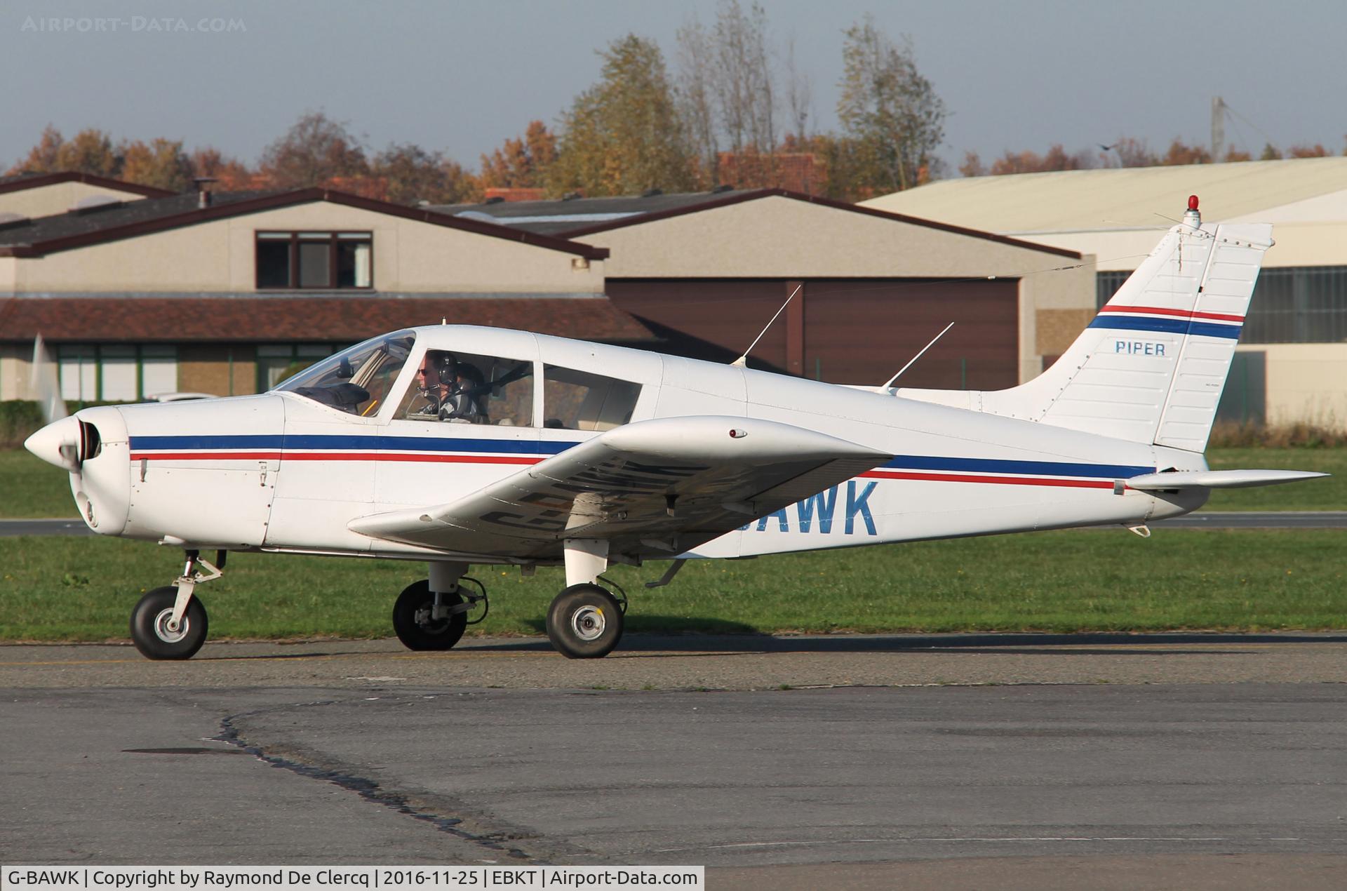 G-BAWK, 1973 Piper PA-28-140 Cherokee F C/N 28-7325243, Taxiing.
