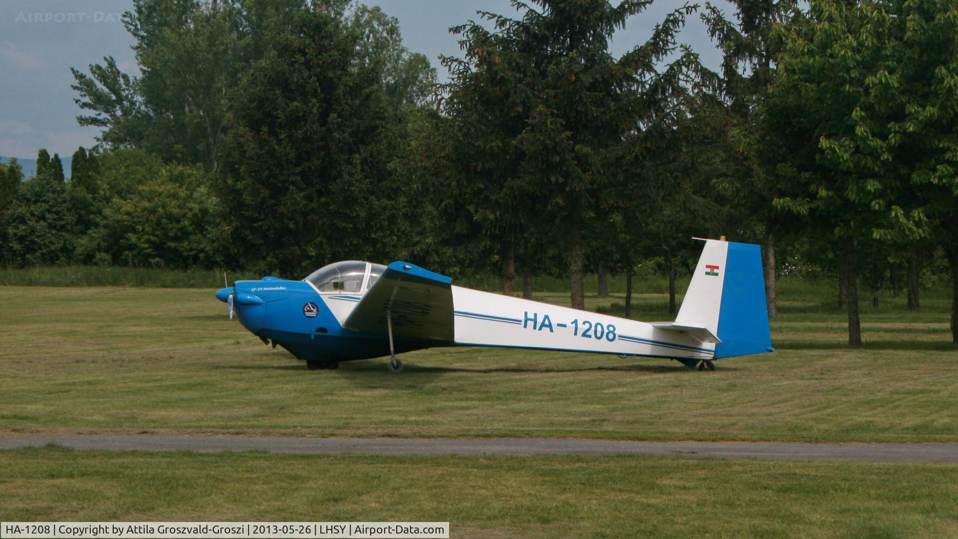 HA-1208, 1976 Scheibe SF-25C Falke C/N 44156, Szombathely Airport, Hungary