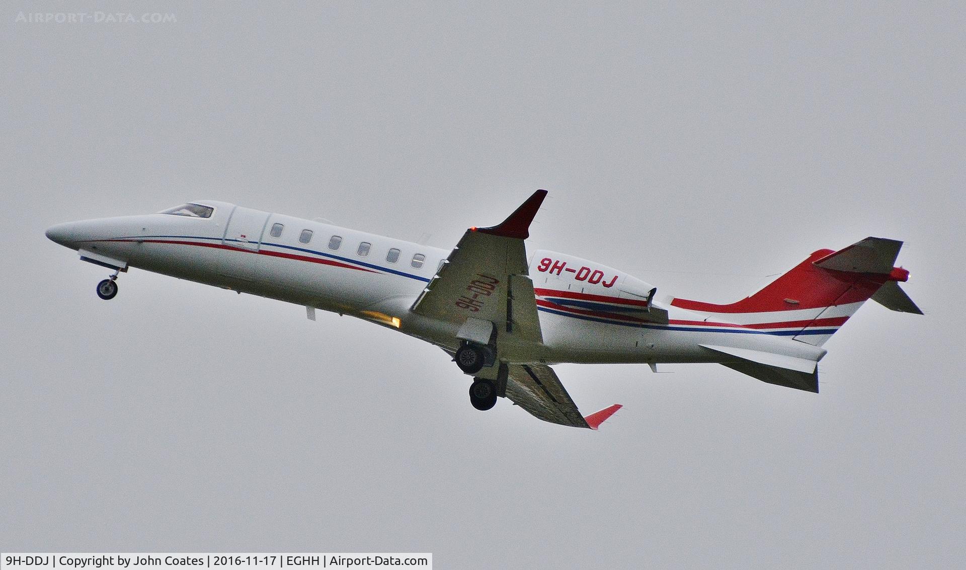 9H-DDJ, 2014 Learjet 75 C/N 45-494, Early morning departure