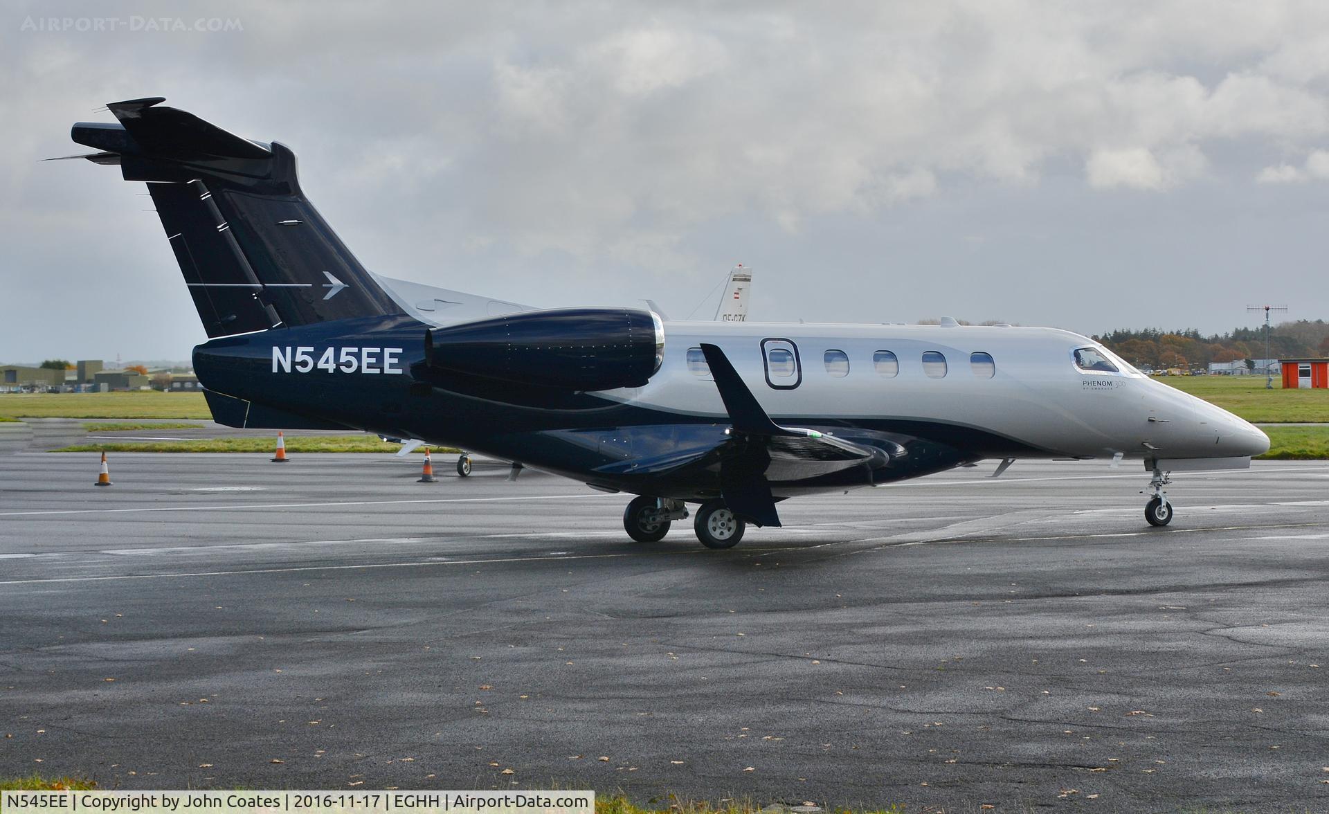 N545EE, 2016 Embraer EMB-505 Phenom 300 C/N 50500345, Departing Signature during training and PR work