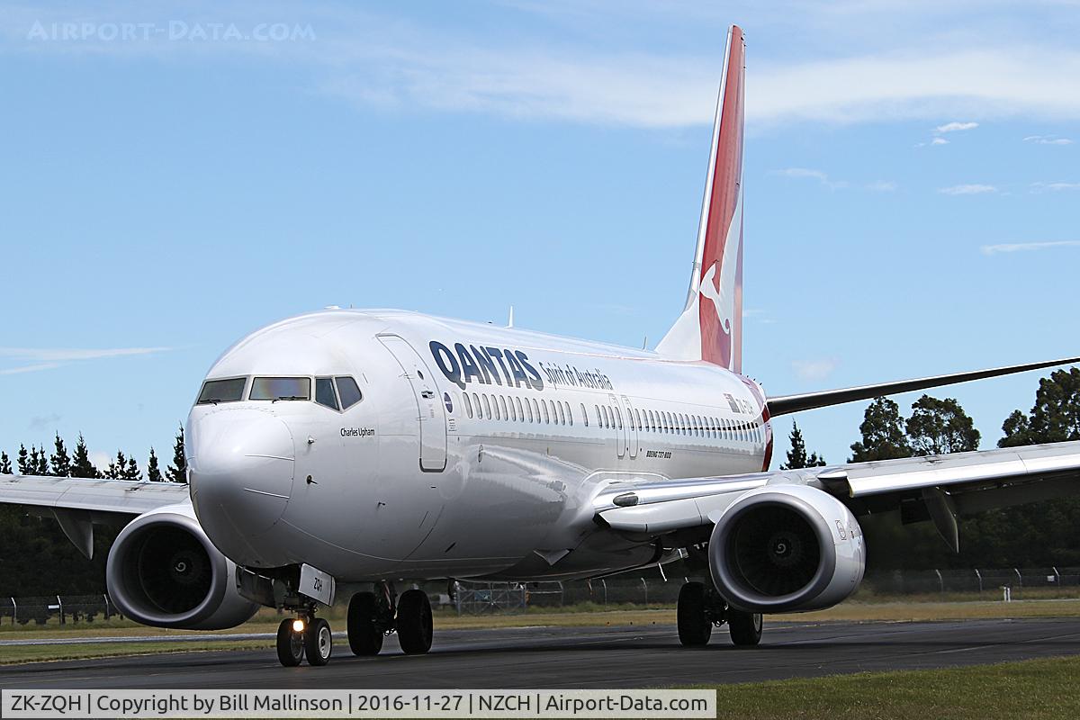ZK-ZQH, 2011 Boeing 737-838 C/N 39357, QF135 from BNE