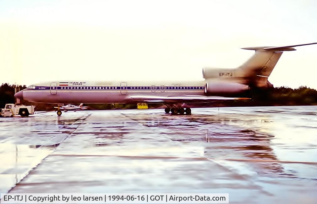 EP-ITJ, 1991 Tupolev Tu-154M C/N 91A 883, Gotenburg 16.6.94