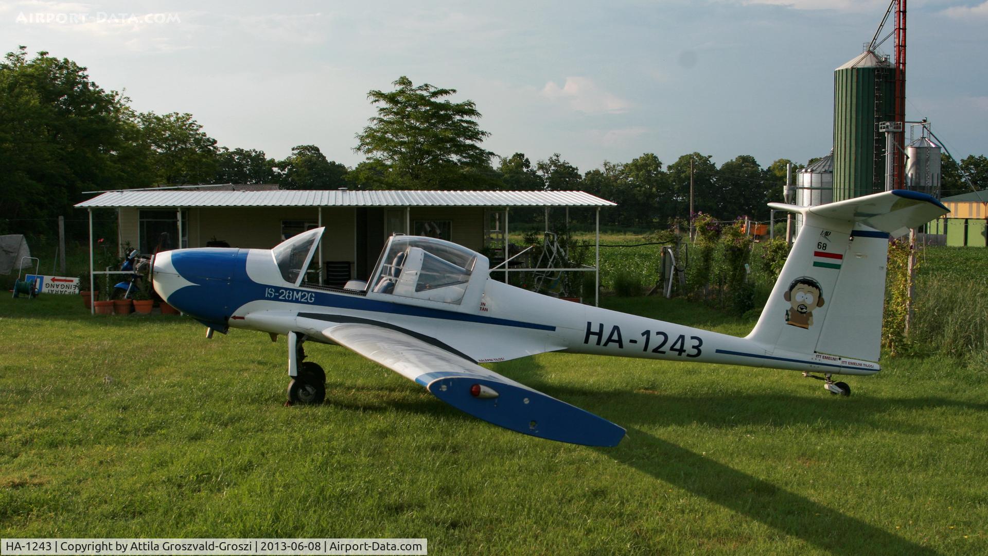 HA-1243, ICA-Brasov IS-28M2/G C/N 68, Siófok-Kiliti, Papkutapuszta Airfield, Hungary