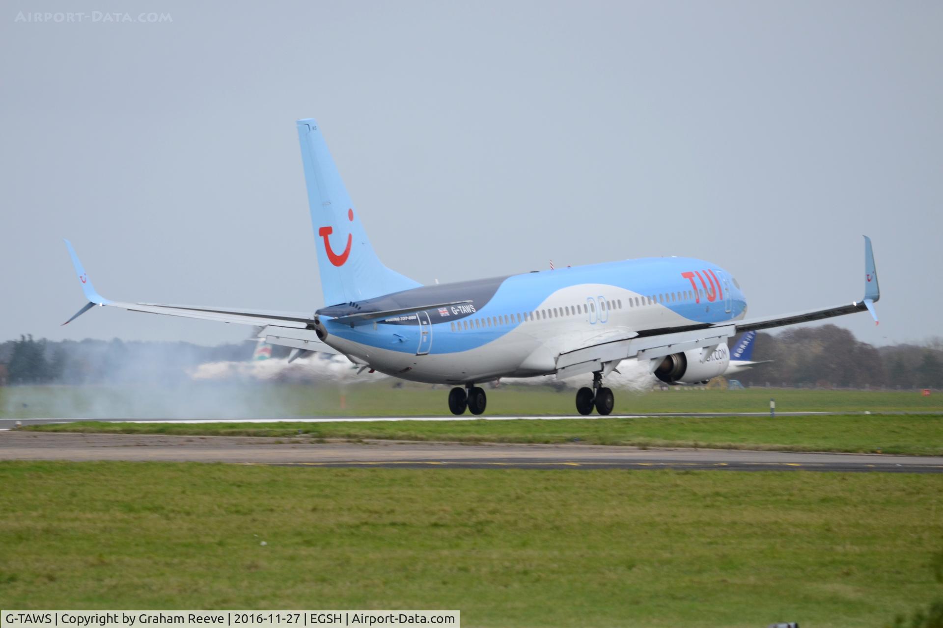 G-TAWS, 2014 Boeing 737-8K5 C/N 37241, Landing at Norwich.