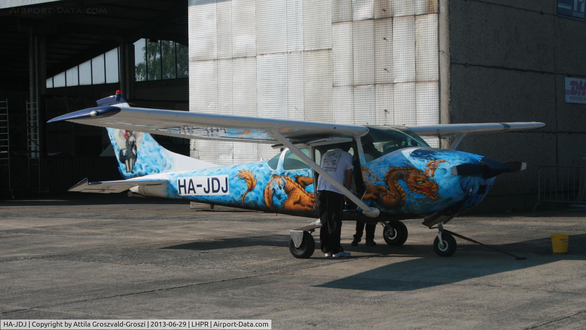 HA-JDJ, 1962 Cessna 182E Skylane Skylane C/N 18254279, Györ-Pér Airport, Hungary