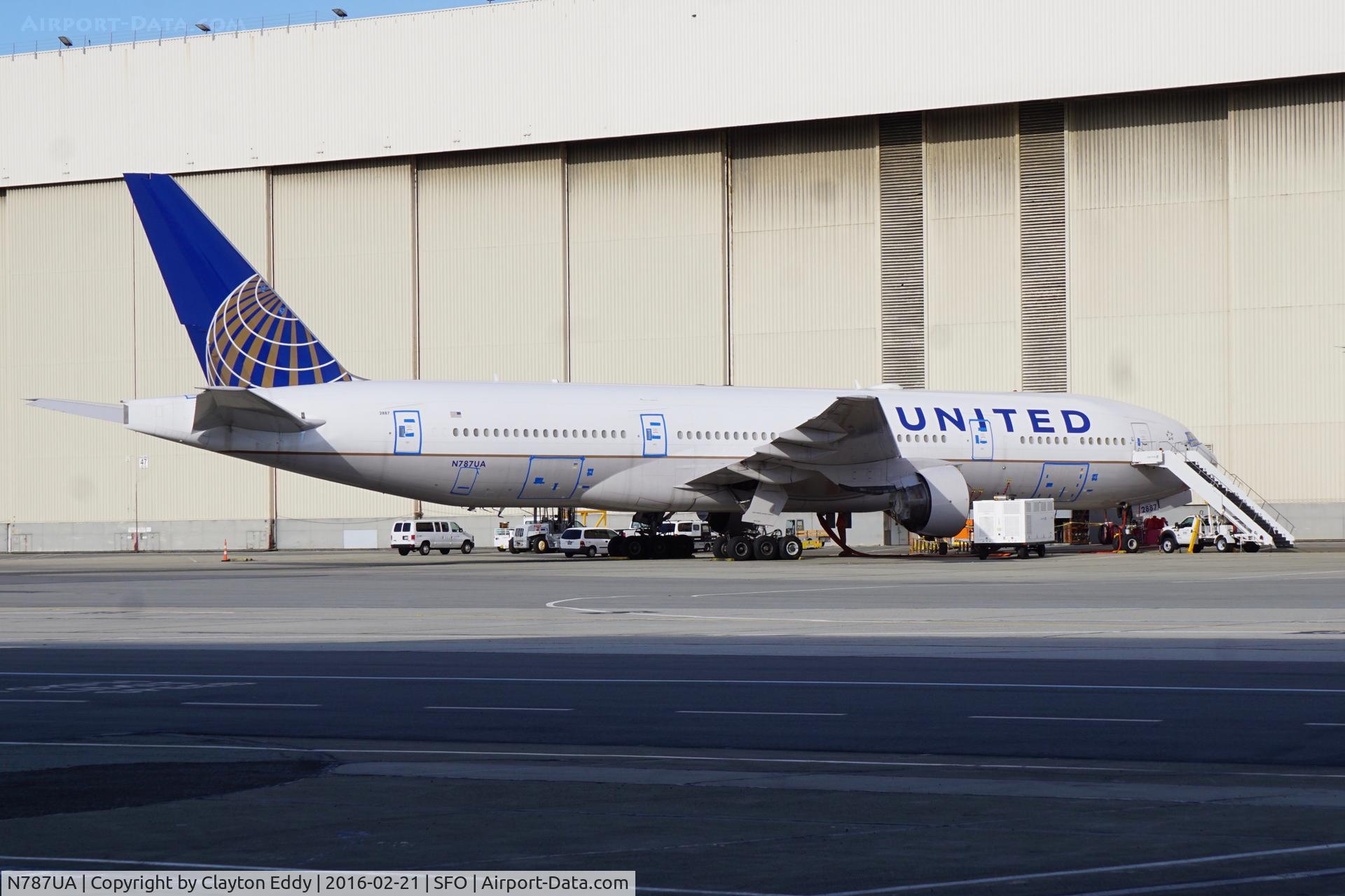 N787UA, 1997 Boeing 777-222 C/N 26939, SFO 2016