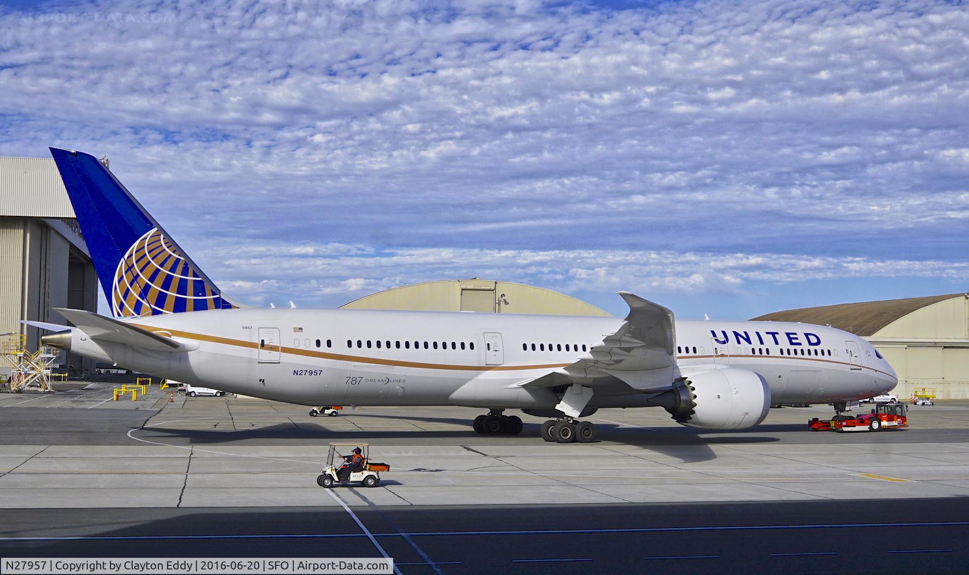 N27957, 2015 Boeing 787-9 Dreamliner C/N 36409, SFO 2016