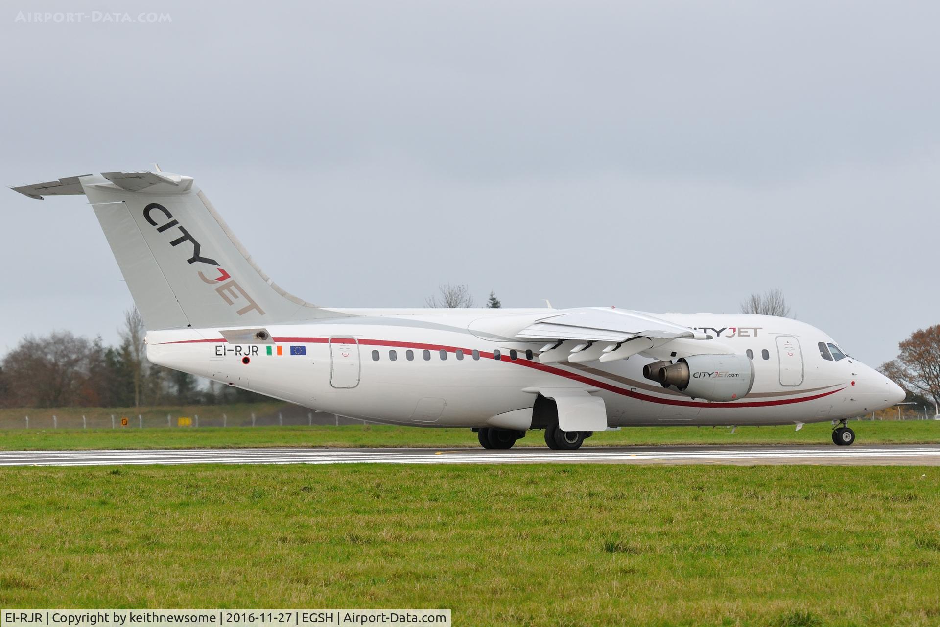 EI-RJR, 2000 British Aerospace Avro 146-RJ85A C/N E2364, Leaving following re-spray.