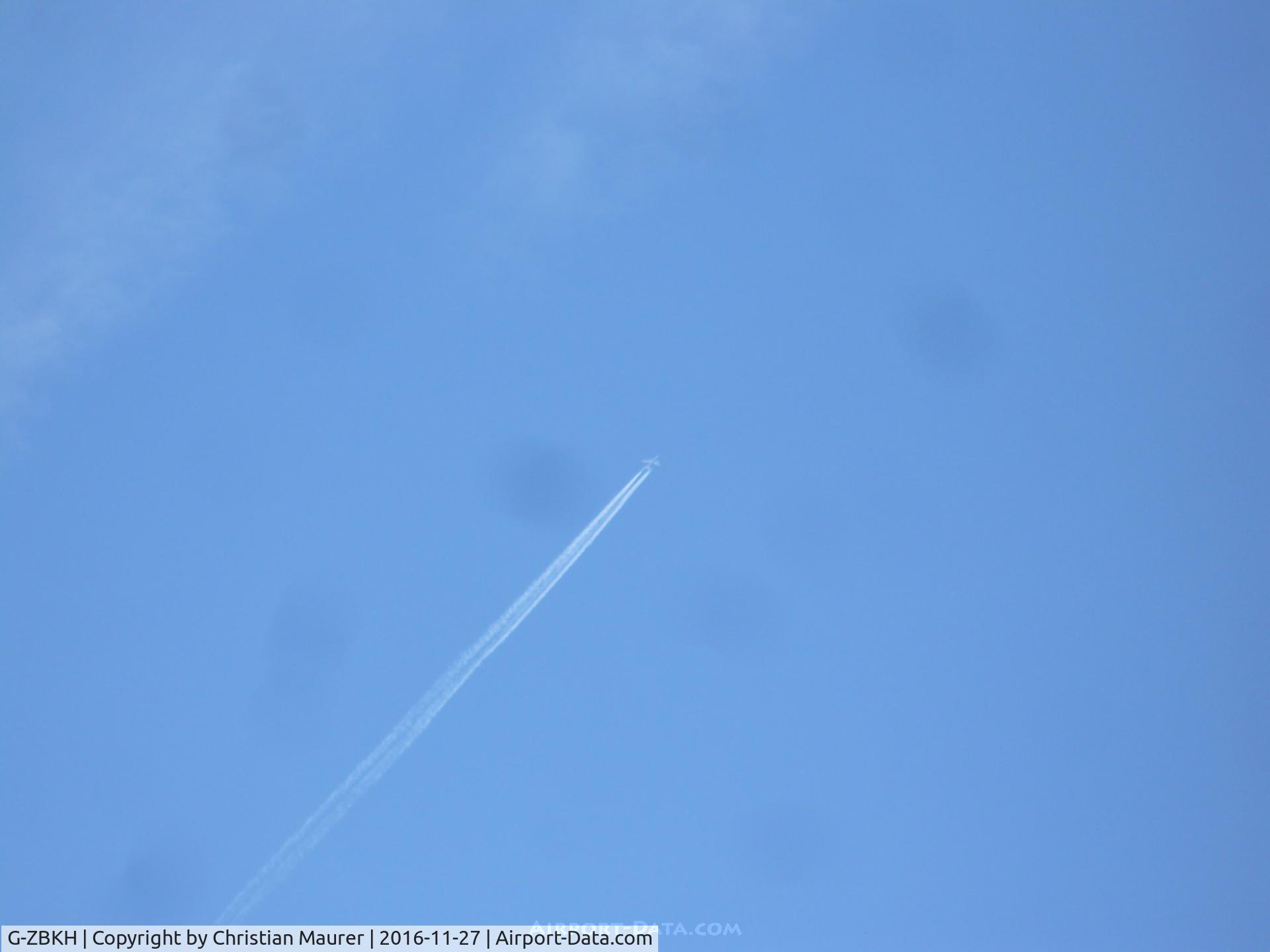 G-ZBKH, 2016 Boeing 787-9 Dreamliner C/N 38624, 787-9 overflying
