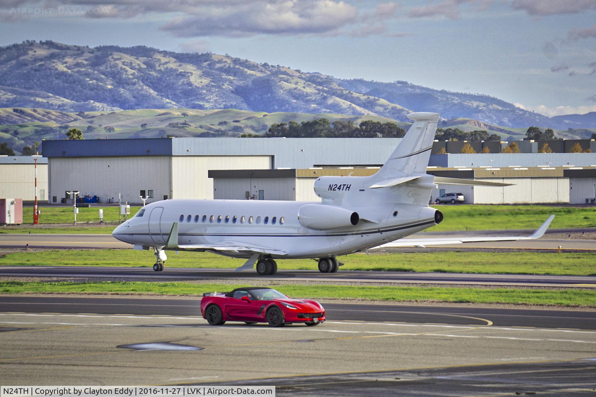 N24TH, 2013 Dassault Falcon 7X C/N 203, Livermore Airport. 2016
