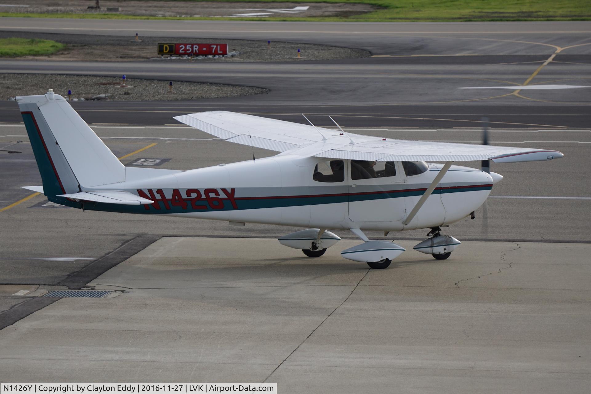 N1426Y, 1961 Cessna 172C C/N 17249126, Livermore Airport 2016