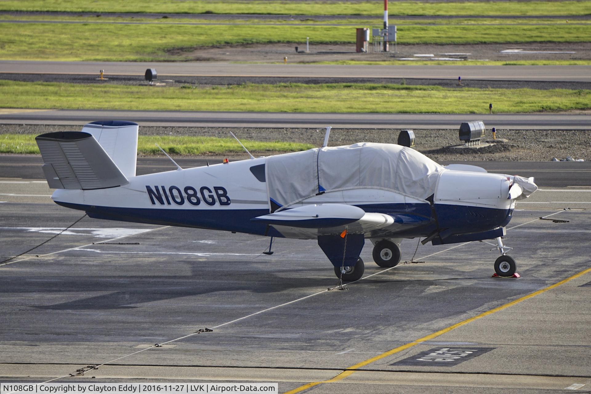 N108GB, 1960 Beech M35 Bonanza C/N D-6422, Livermore Airport 2016