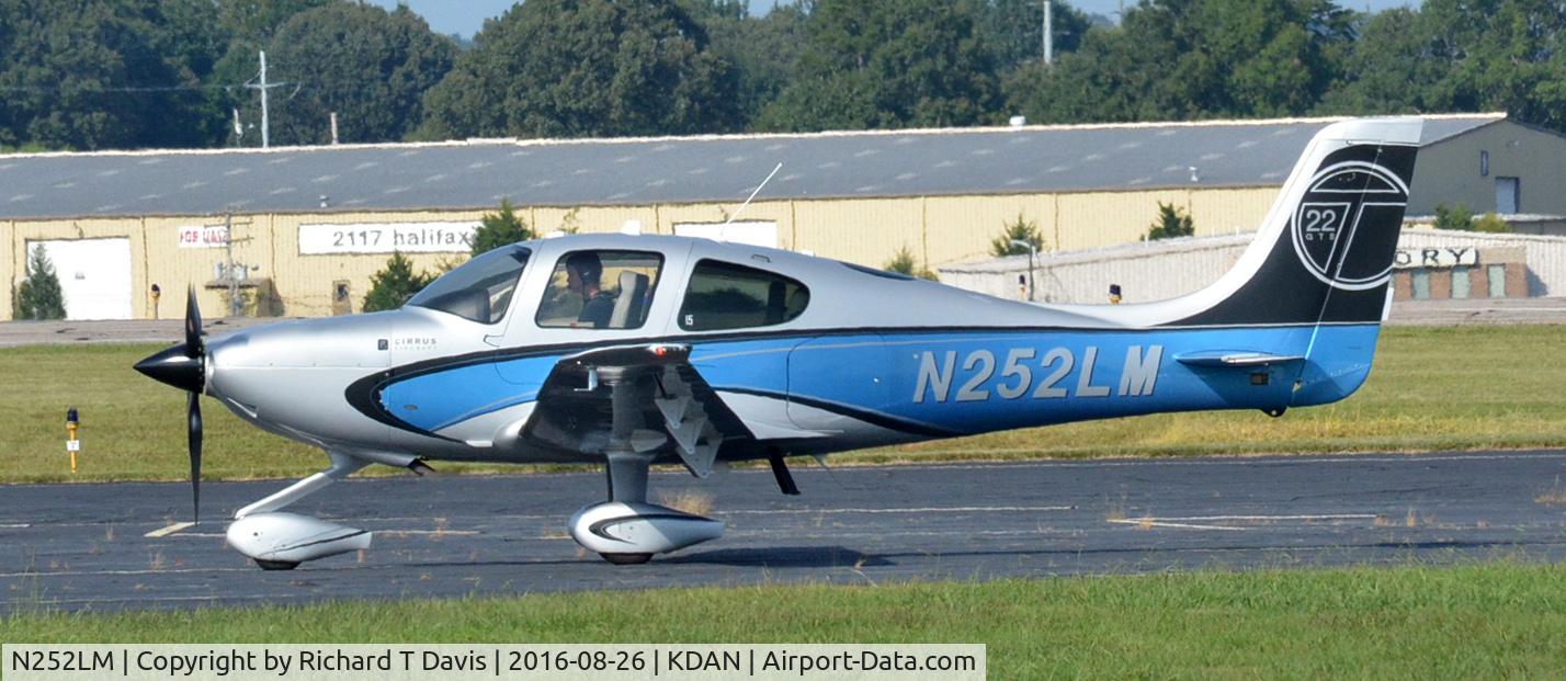 N252LM, 2013 Cirrus SR22T C/N 0543, N252LM  Cirrus SR22 in Danville Va. it does exist