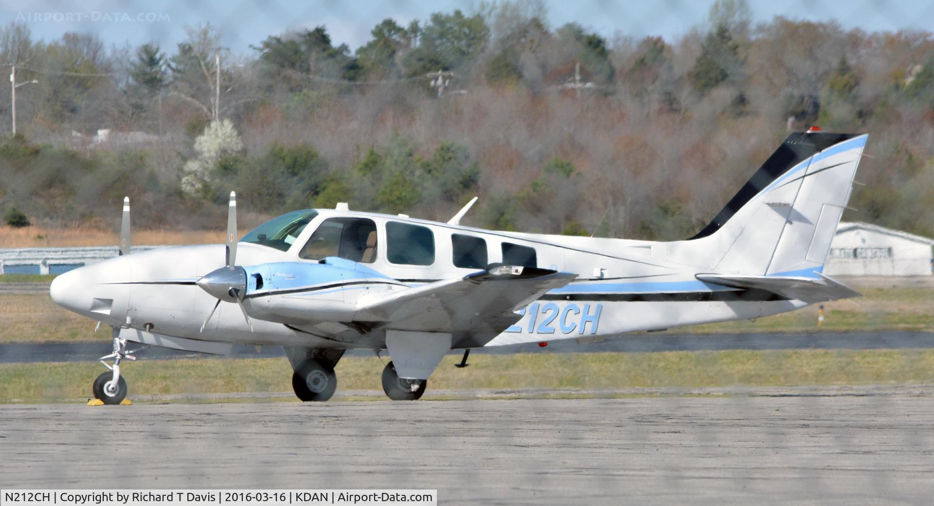N212CH, 1980 Beech 58 Baron C/N TH-1165, 1980 Beech 58 Baron in Danville Va.