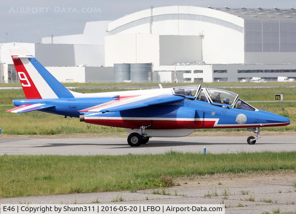 E46, Dassault-Dornier Alpha Jet E C/N E46, Taxiing to the General Aviation area...