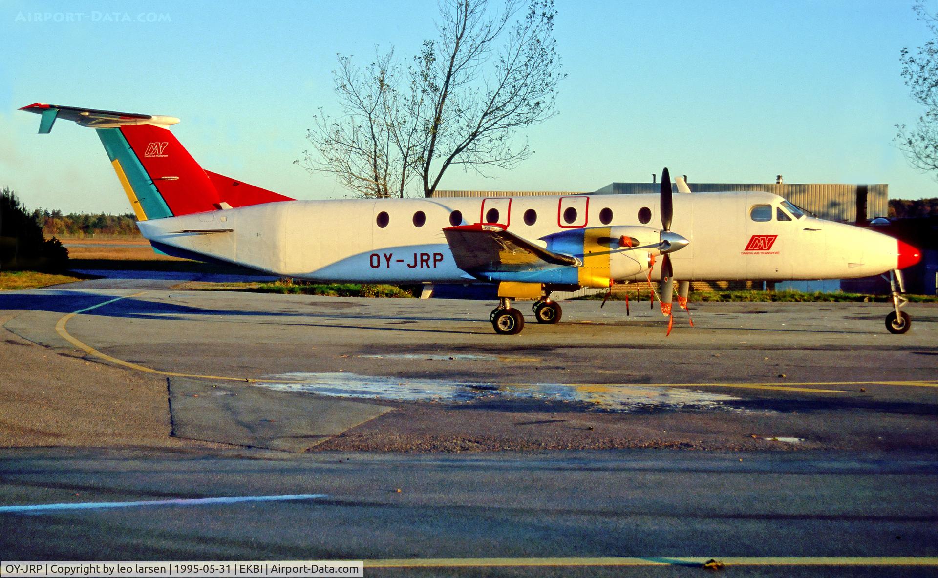OY-JRP, 1986 Beech 1900C C/N UB-56, Billund 31.5.95
