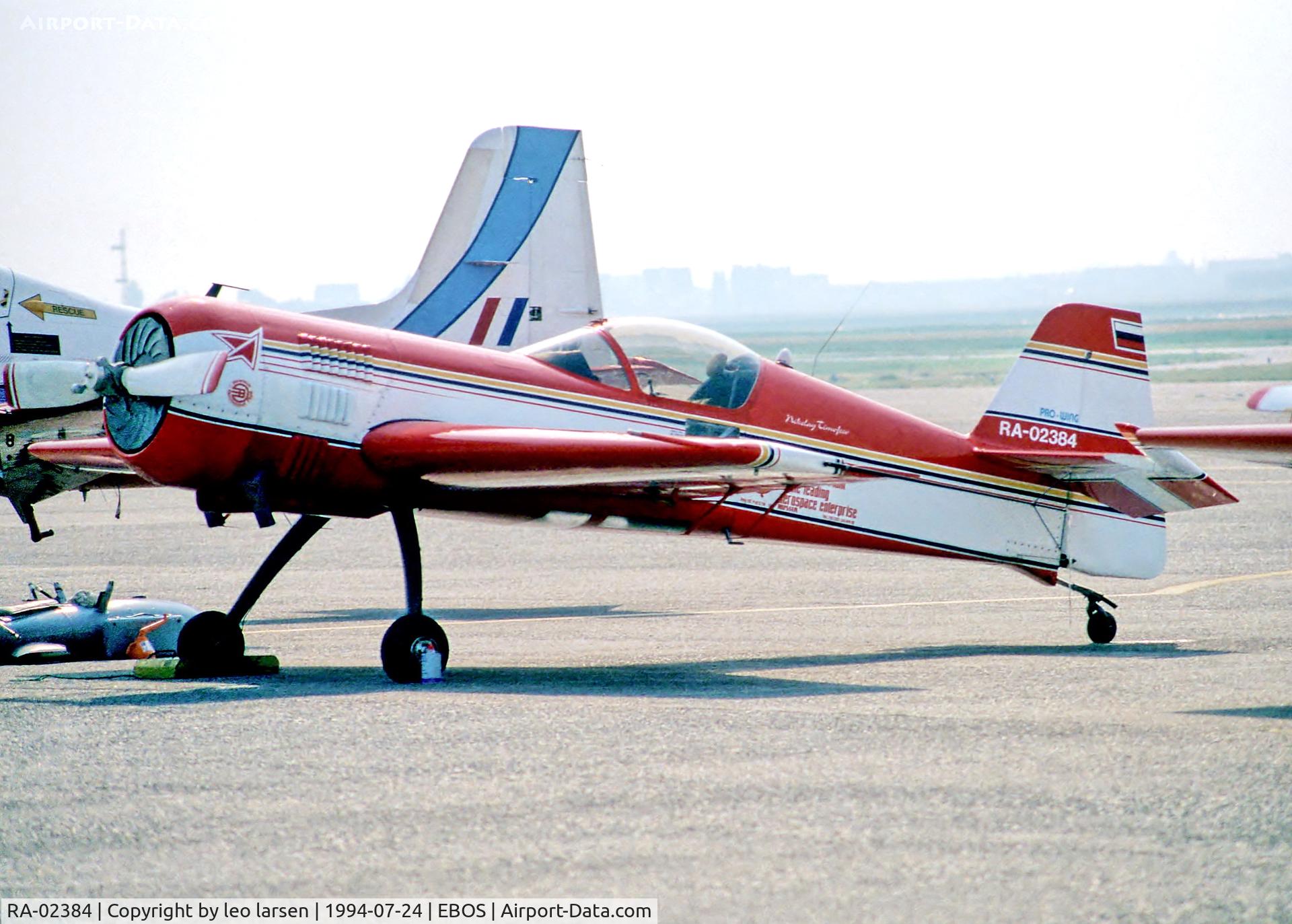 RA-02384, Sukhoi SU-26M2 C/N 86-10, Ostend Air Show 24.7.94
