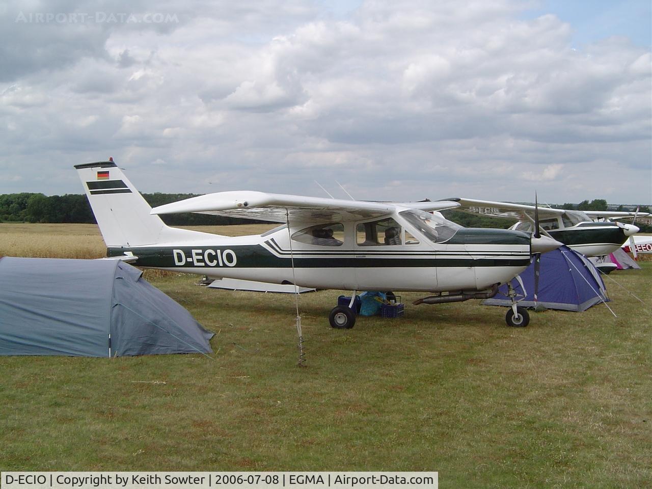 D-ECIO, Reims FR177RG Cardinal RG C/N 0013, Parked at Fowlmere