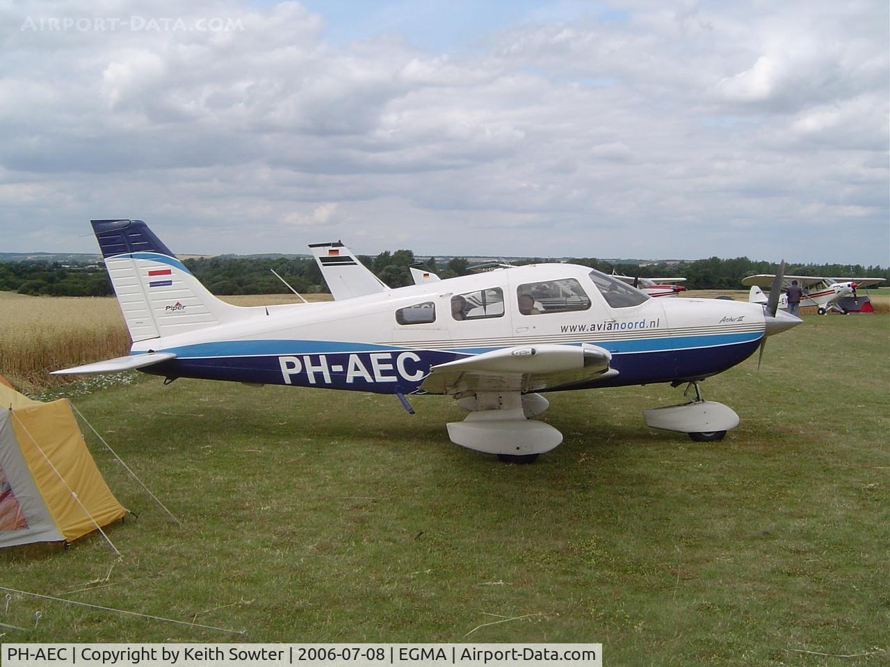 PH-AEC, 1996 Piper PA-28-181 Cherokee Archer III C/N 2843039, Parked at Fowlmere