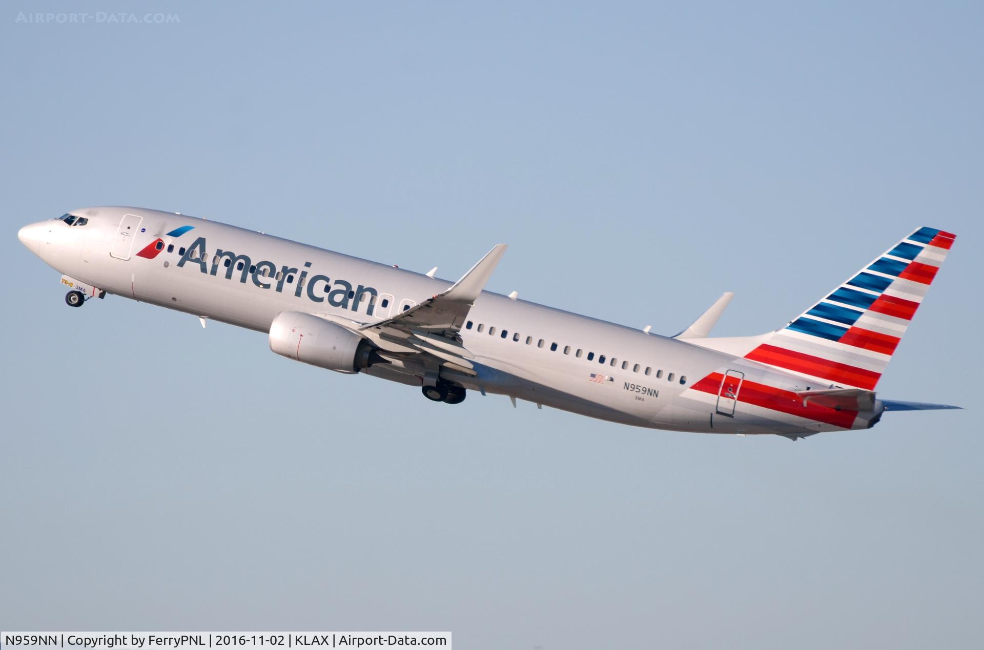 N959NN, 2014 Boeing 737-823 C/N 33329, American B738