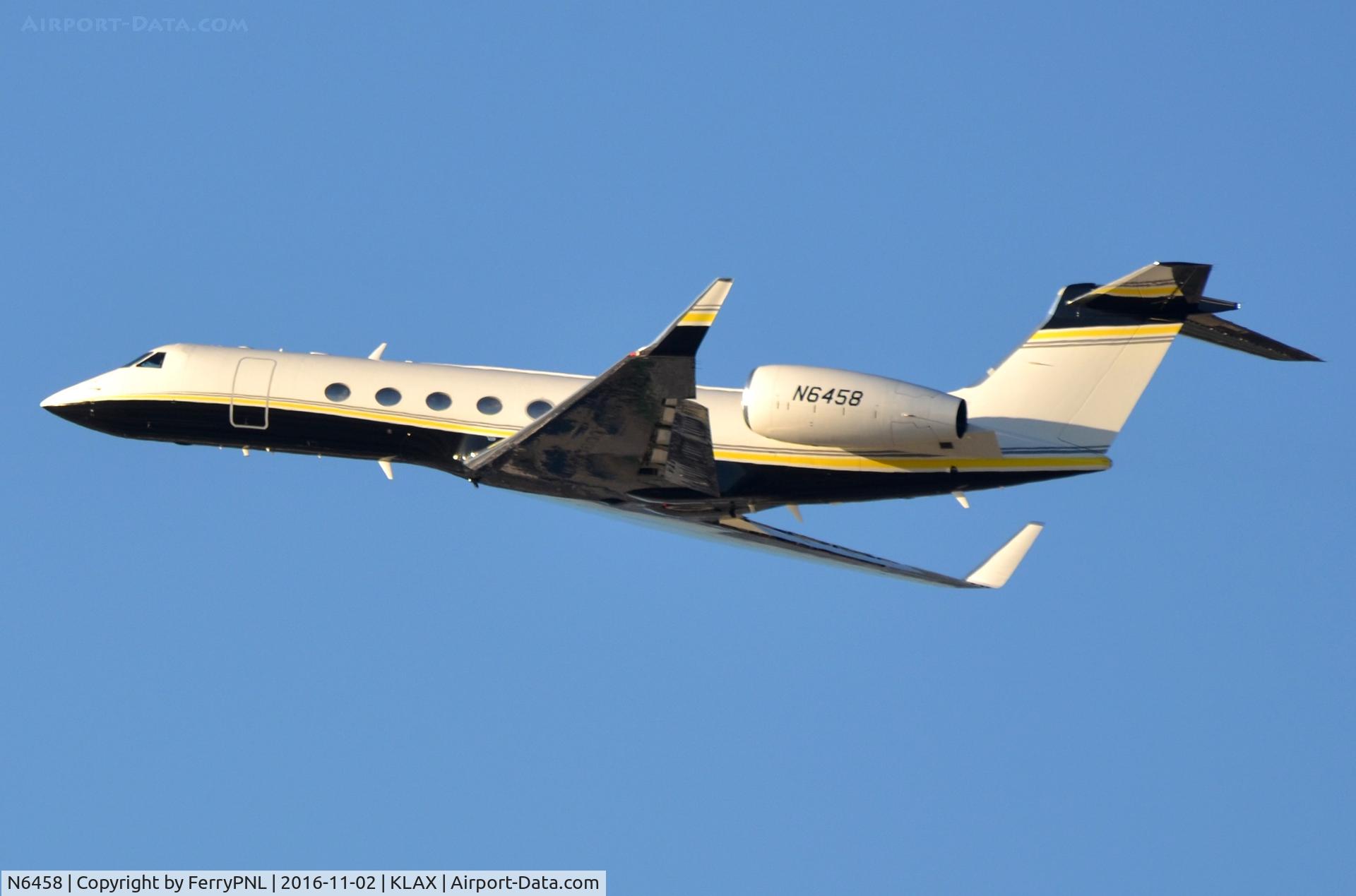 N6458, 1999 Gulfstream G-V C/N 574, Hum Air  G5 departing LAX
