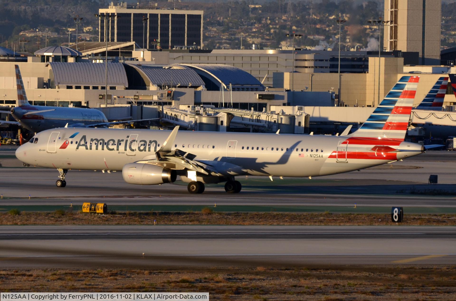 N125AA, 2014 Airbus A321-231 C/N 6272, American A321 arrived in LAX.