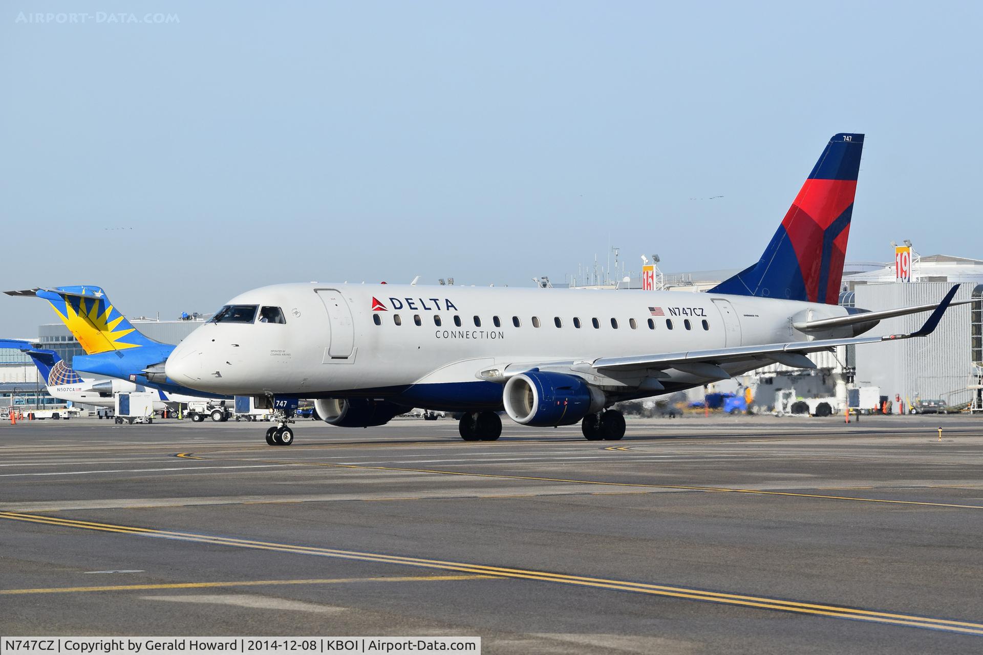 N747CZ, Embraer 170LR (ERJ-170-100LR) C/N 17000187, Taxing out from Concourse B.
