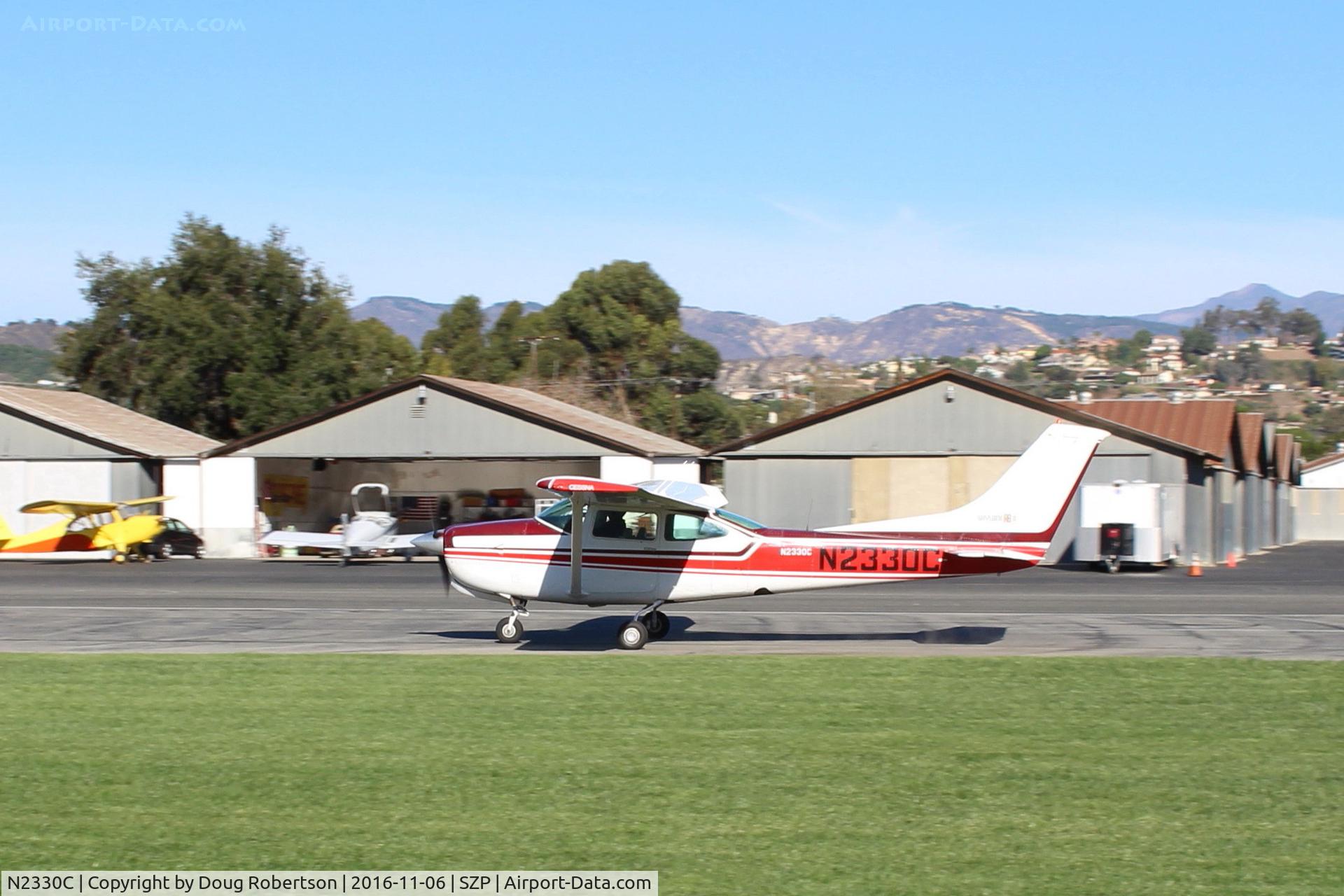 N2330C, 1978 Cessna R182 Skylane RG C/N R18200151, 1978 Cessna R182 SKYLANE RG, Lycoming O-540-J3C5D 235 Hp, landing roll Rwy 22