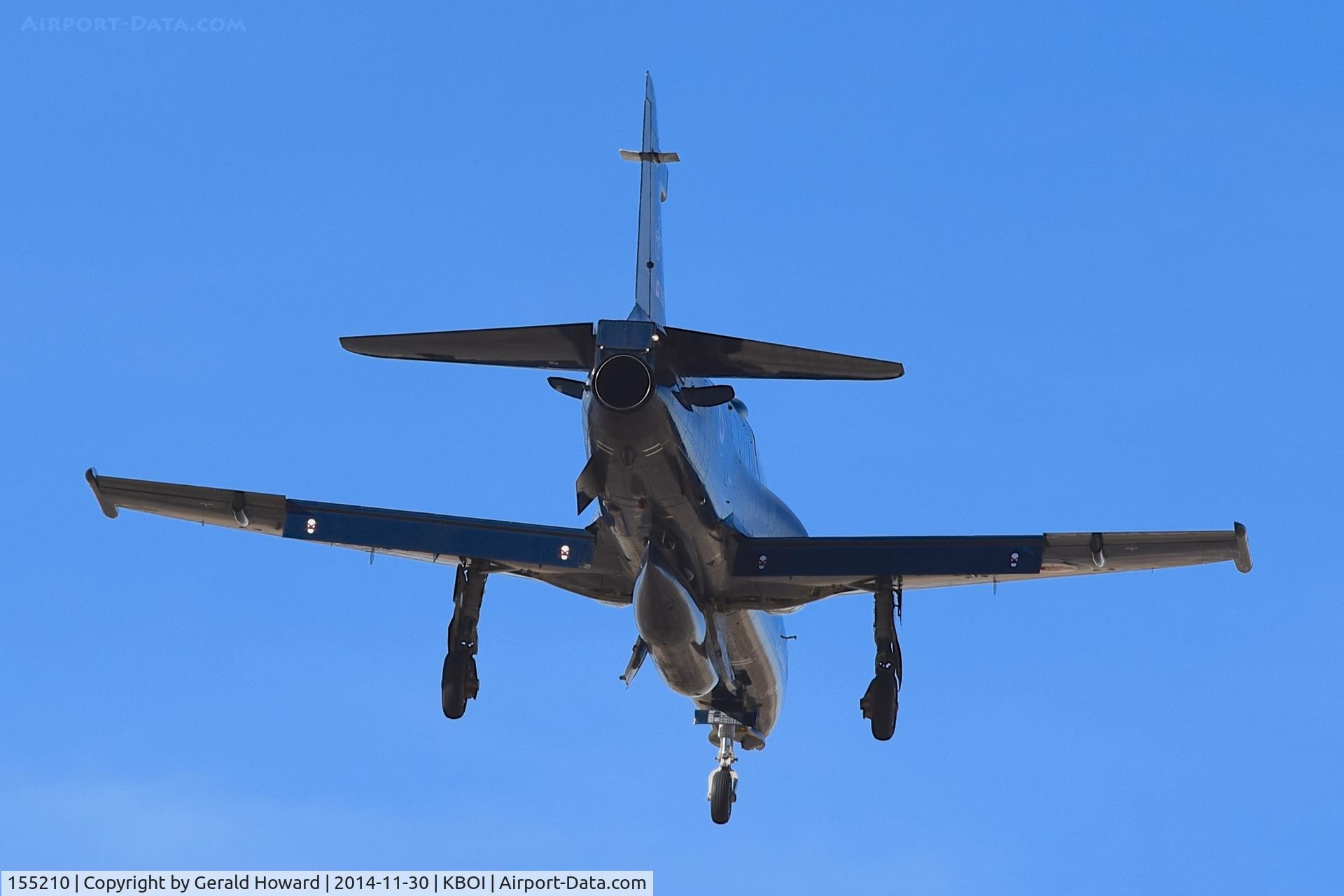 155210, 2000 BAE Systems CT-155 Hawk C/N IT018/704, On final for RWY 28L.