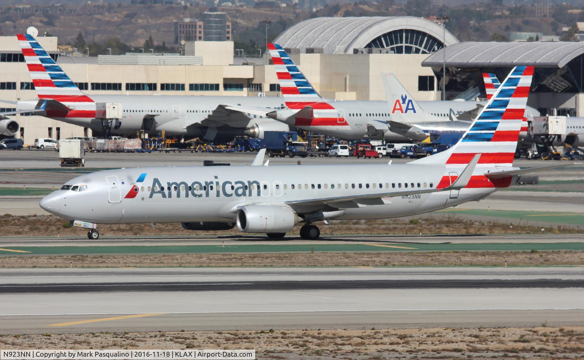 N923NN, 2013 Boeing 737-823 C/N 31167, Boeing 737-800