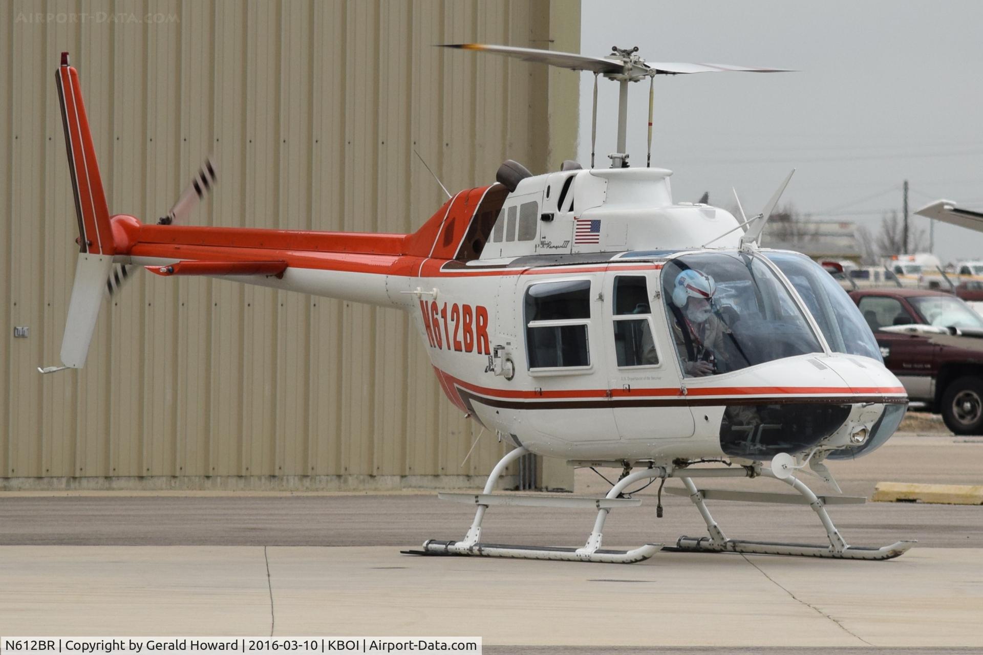 N612BR, 1975 Bell 206B JetRanger C/N 1725, Warming up on SW ramp area.
