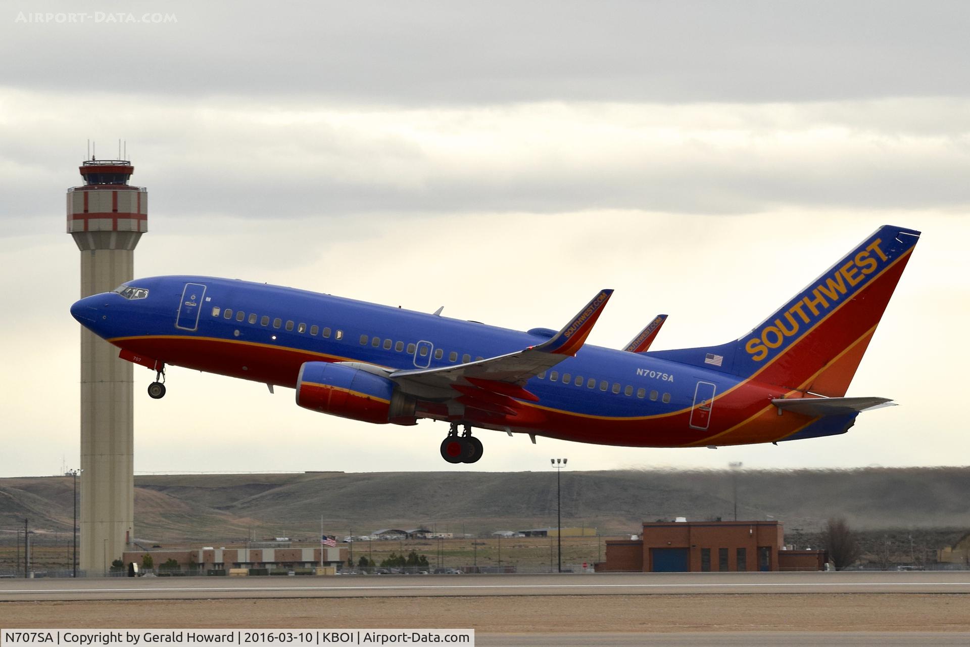 N707SA, 1997 Boeing 737-7H4 C/N 27841, Departing RWY 10L.