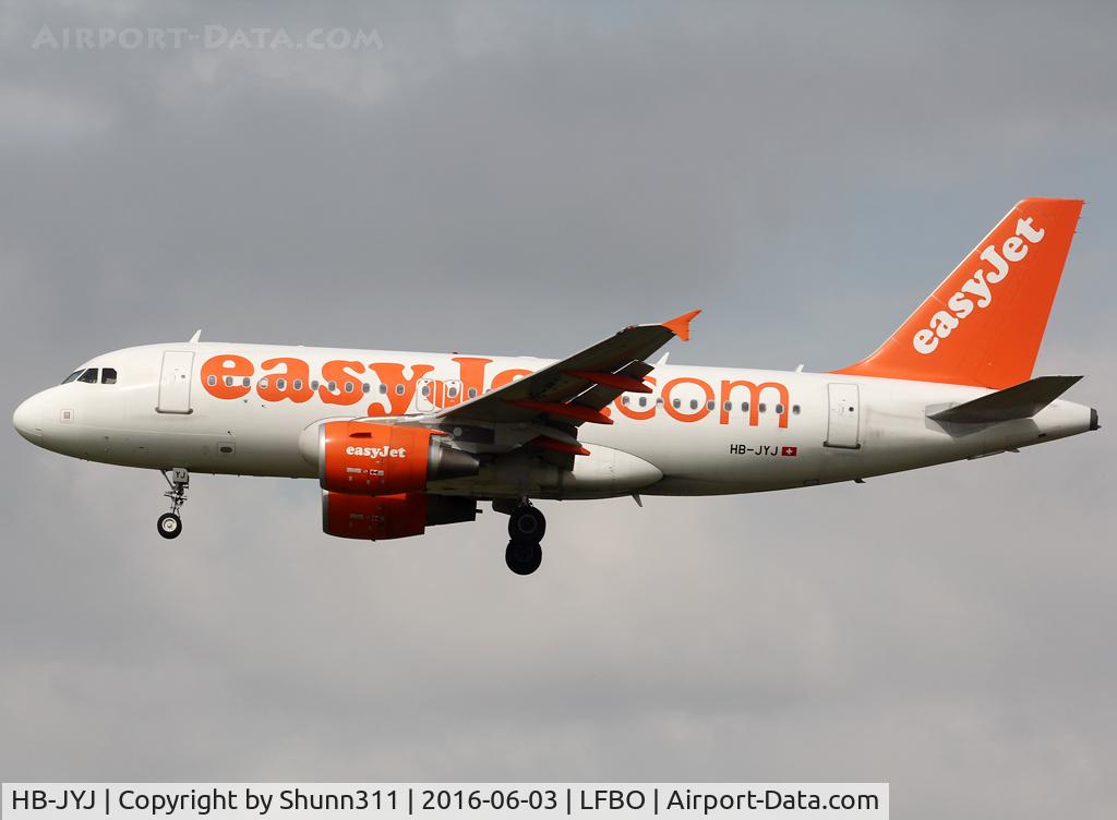 HB-JYJ, 2011 Airbus A319-111 C/N 4717, Landing rwy 32L