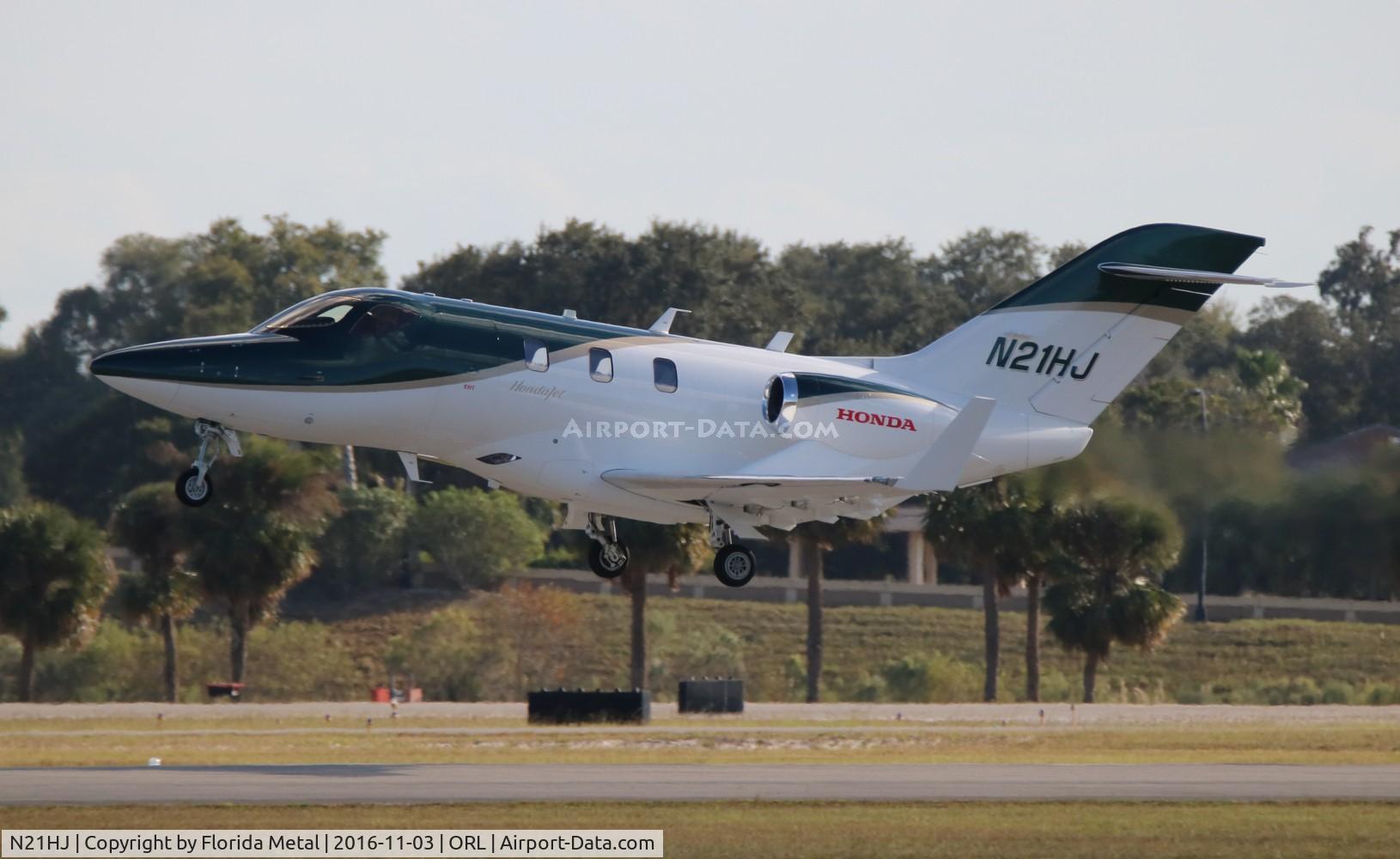 N21HJ, 2015 Honda HA-420 HondaJet C/N 42000014, HA-420