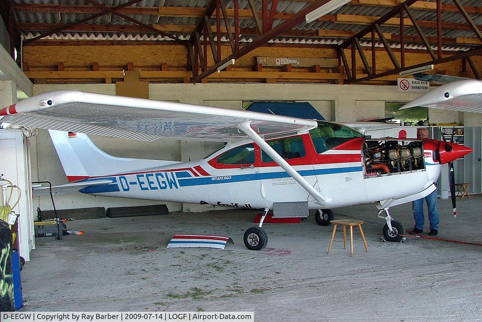 D-EEGW, Cessna TR182 RGII Turbo Skylane Turbo Skylane RG C/N R18200667, Cessna TR.182 Turbo Skylane RG II [R182-00667] Furstenfeld~OE 14/07/2009