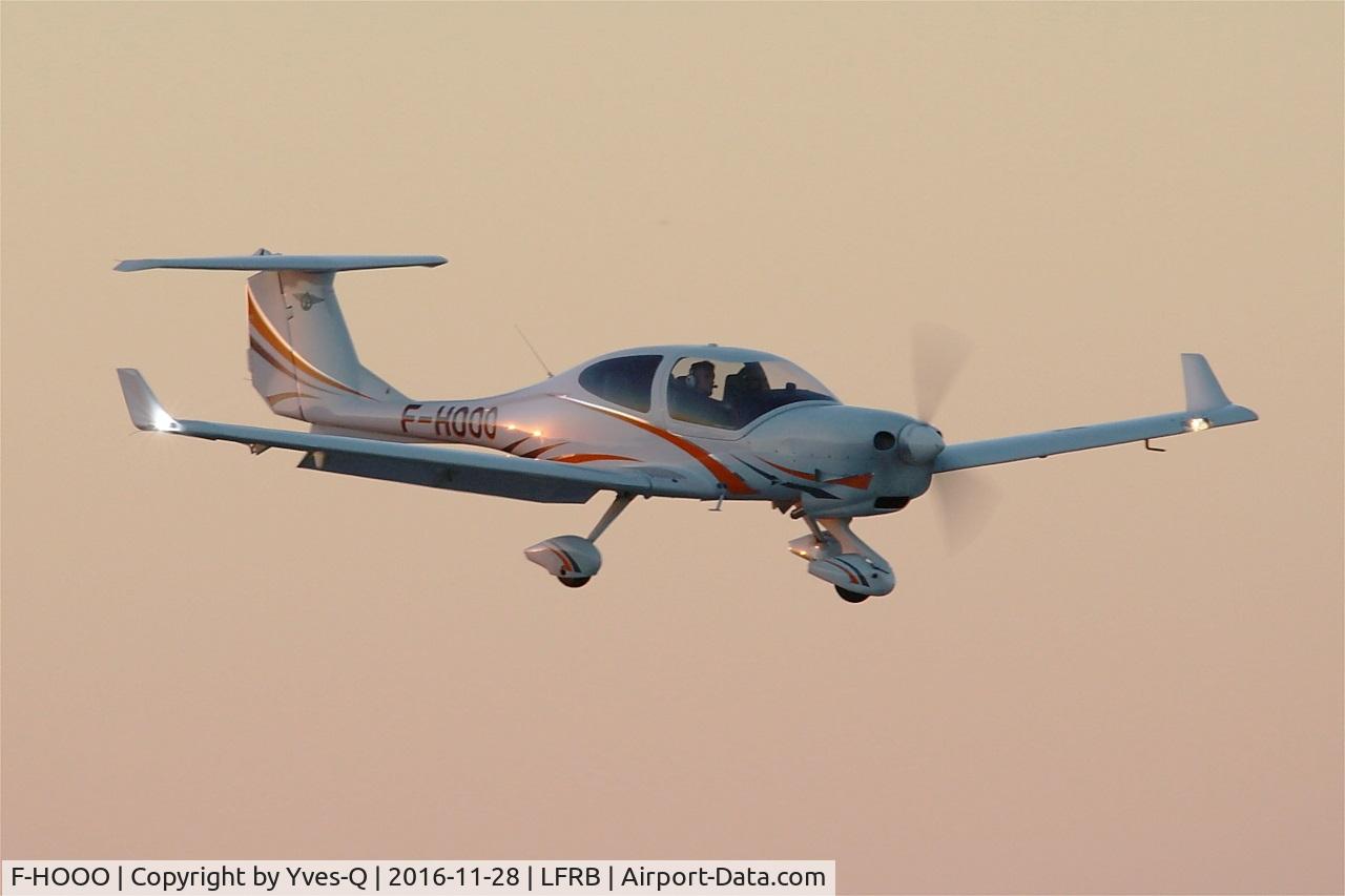 F-HOOO, 2013 Diamond DA-40 Diamond Star C/N D4.144, Diamond DA-40 Diamond Star, Short approach rwy 07R, Brest-Bretagne Airport (LFRB-BES)