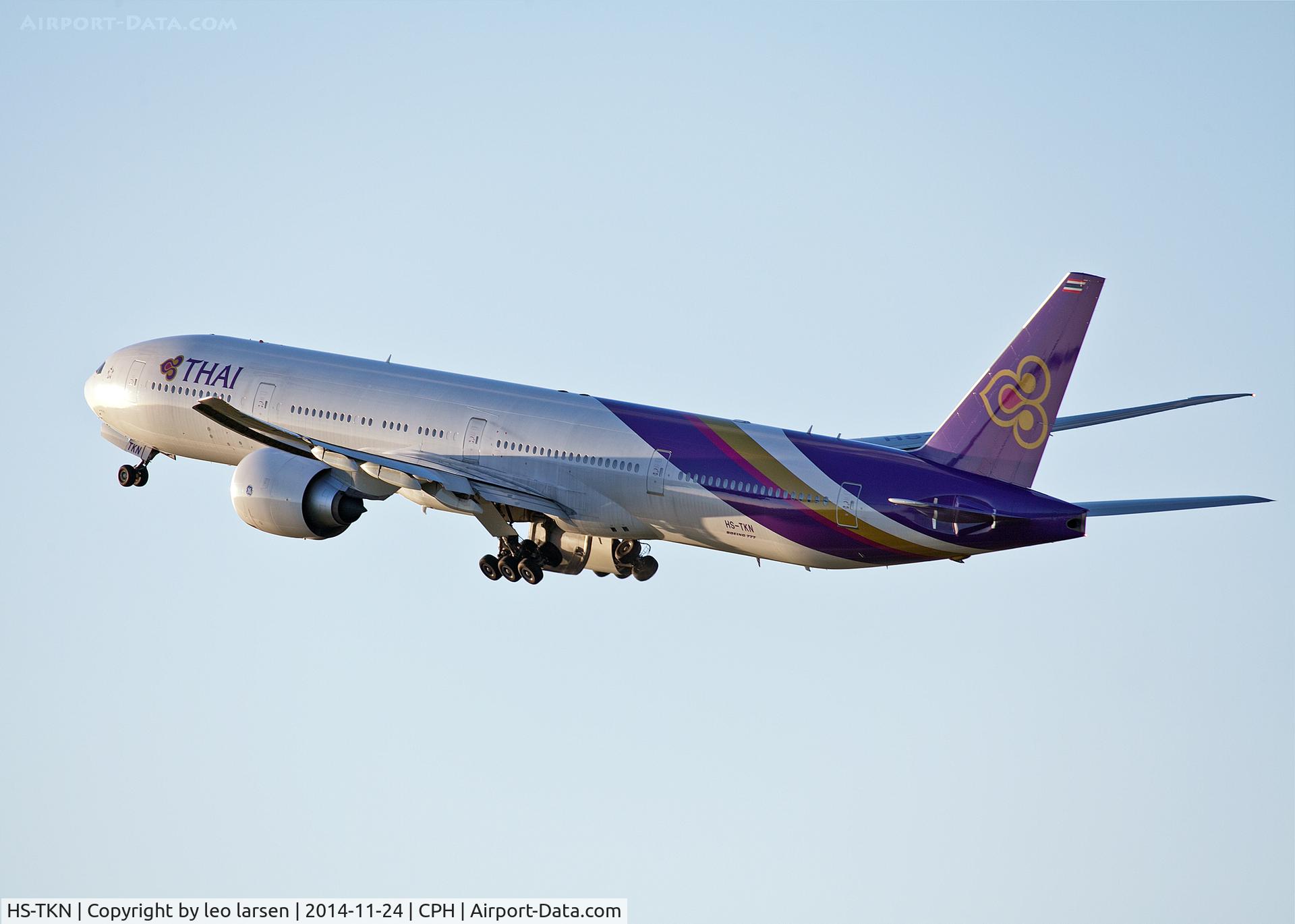 HS-TKN, 2013 Boeing 777-3AL/ER C/N 41523, Copenhagen 24.11.14