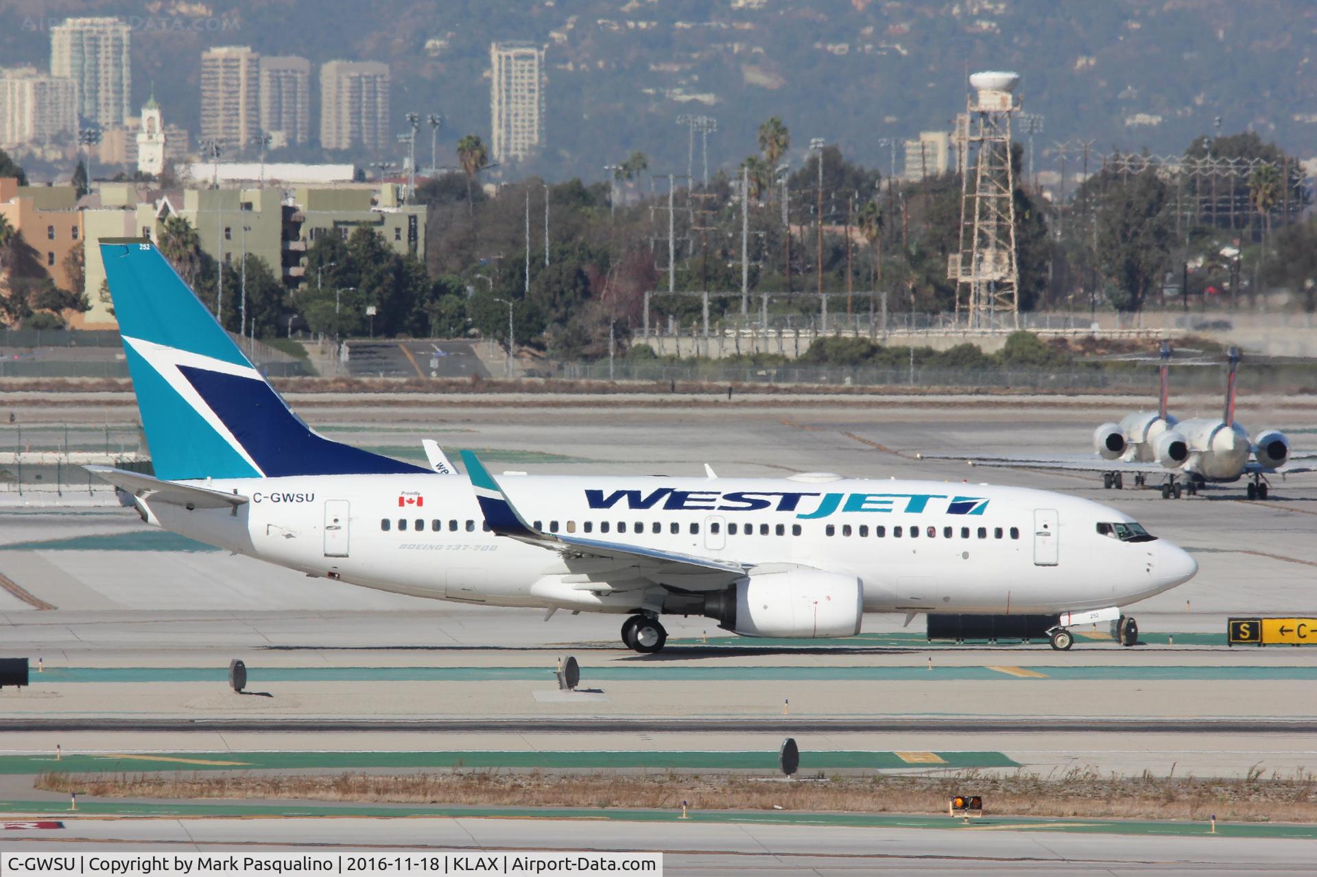 C-GWSU, 2009 Boeing 737-7CT C/N 36689, Boeing 737-700