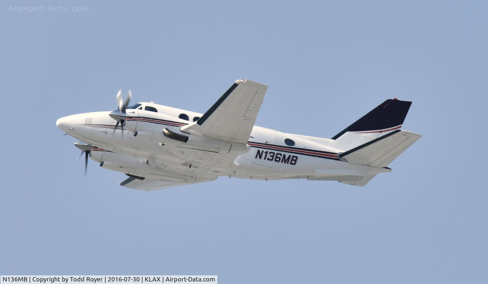 N136MB, 1978 Beech B100 King Air C/N BE-50, Departing LAX