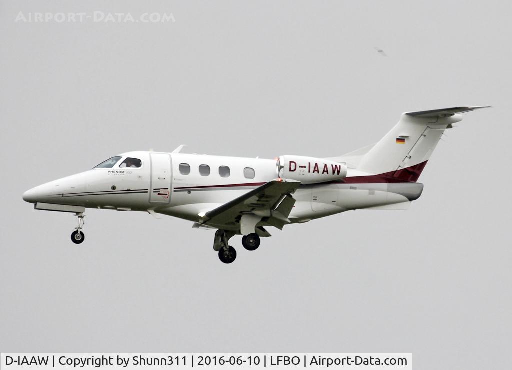 D-IAAW, 2011 Embraer EMB-500 Phenom 100 C/N 50000245, Landing rwy 32R