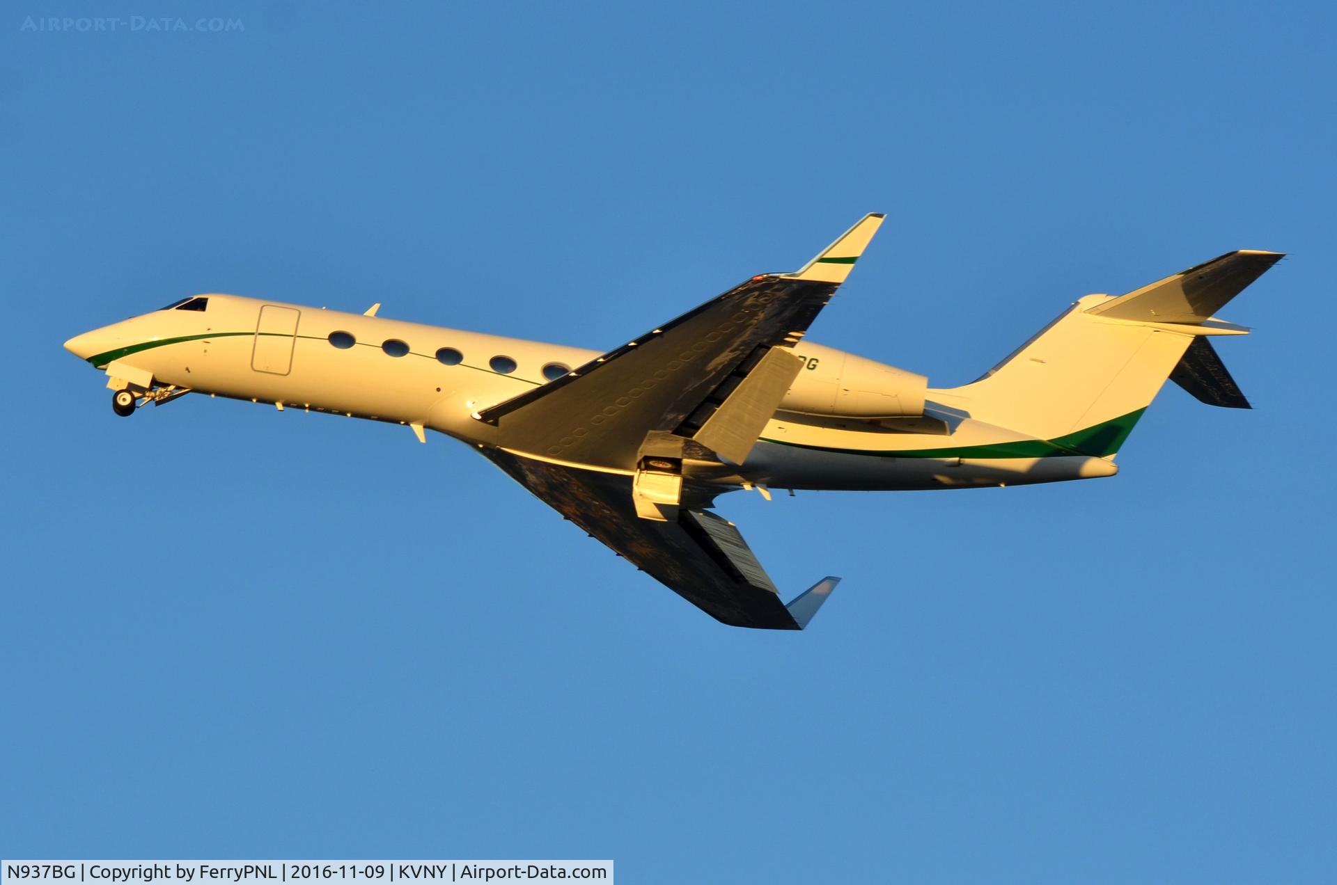N937BG, 2006 Gulfstream Aerospace GIV-X (G450) C/N 4039, Gulf 450 taking-off