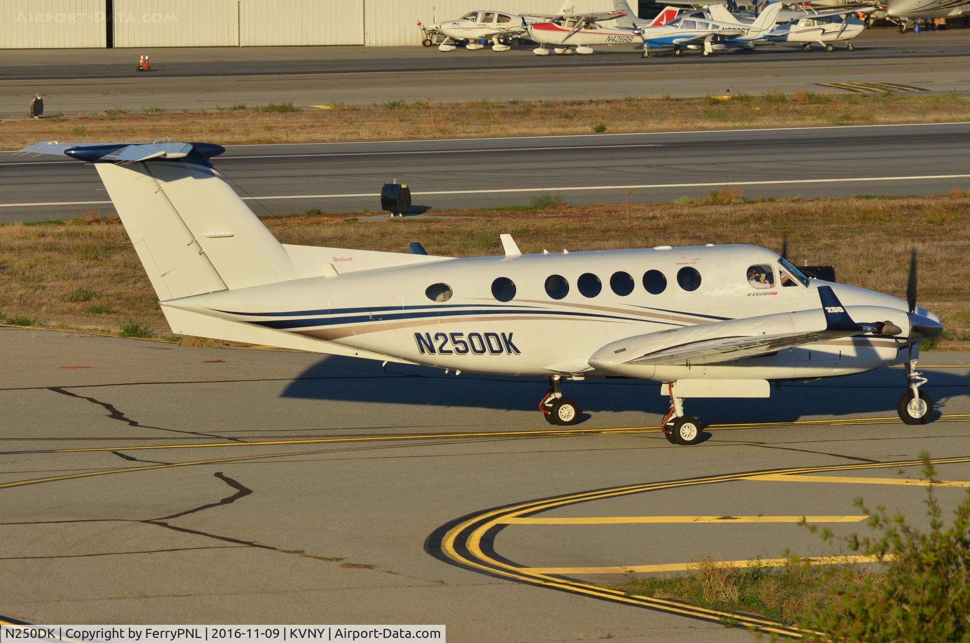 N250DK, 2013 Beechcraft B200GT King Air C/N BY-186, Beech 250 taxying out.