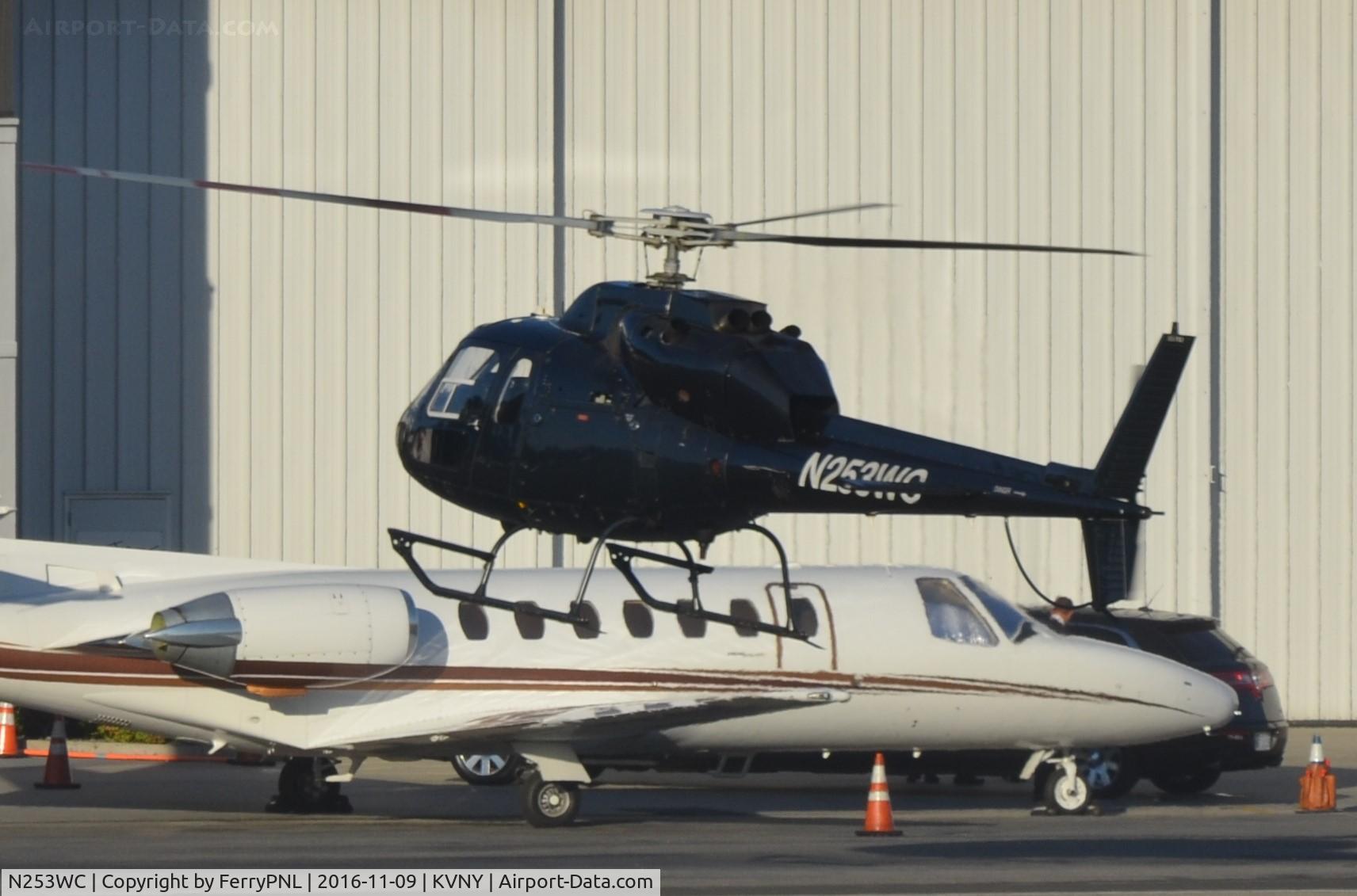 N253WC, 1982 Aerospatiale AS-355F-2 Ecureuil 2 C/N 5206, AS355 landing.