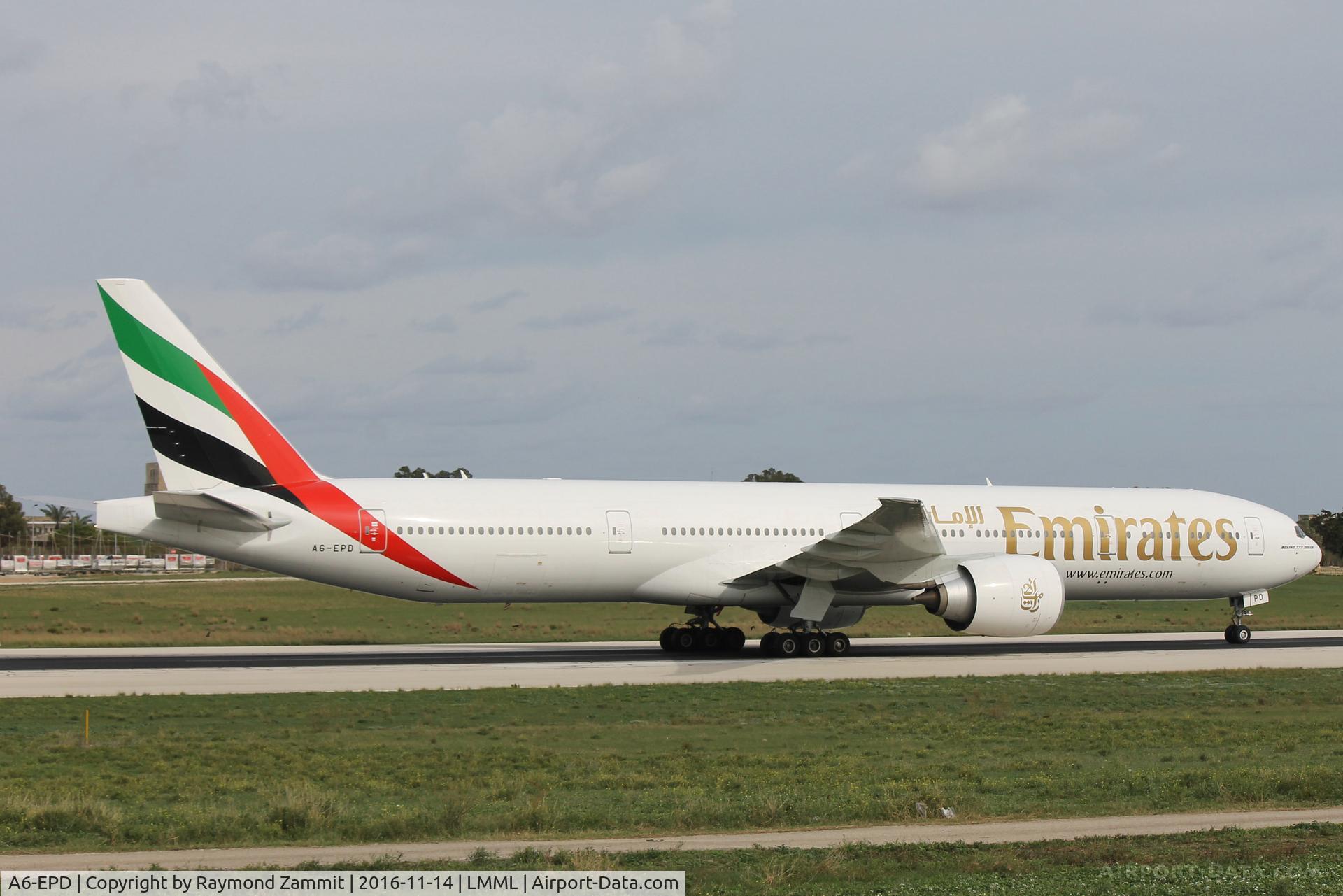 A6-EPD, 2015 Boeing 777-31H/ER C/N 42323, B777 A6-EPD Emirates Airlines