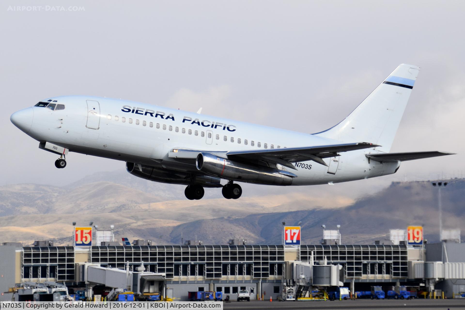 N703S, 1981 Boeing 737-2T4 C/N 22529, Departing RWY 28R.
